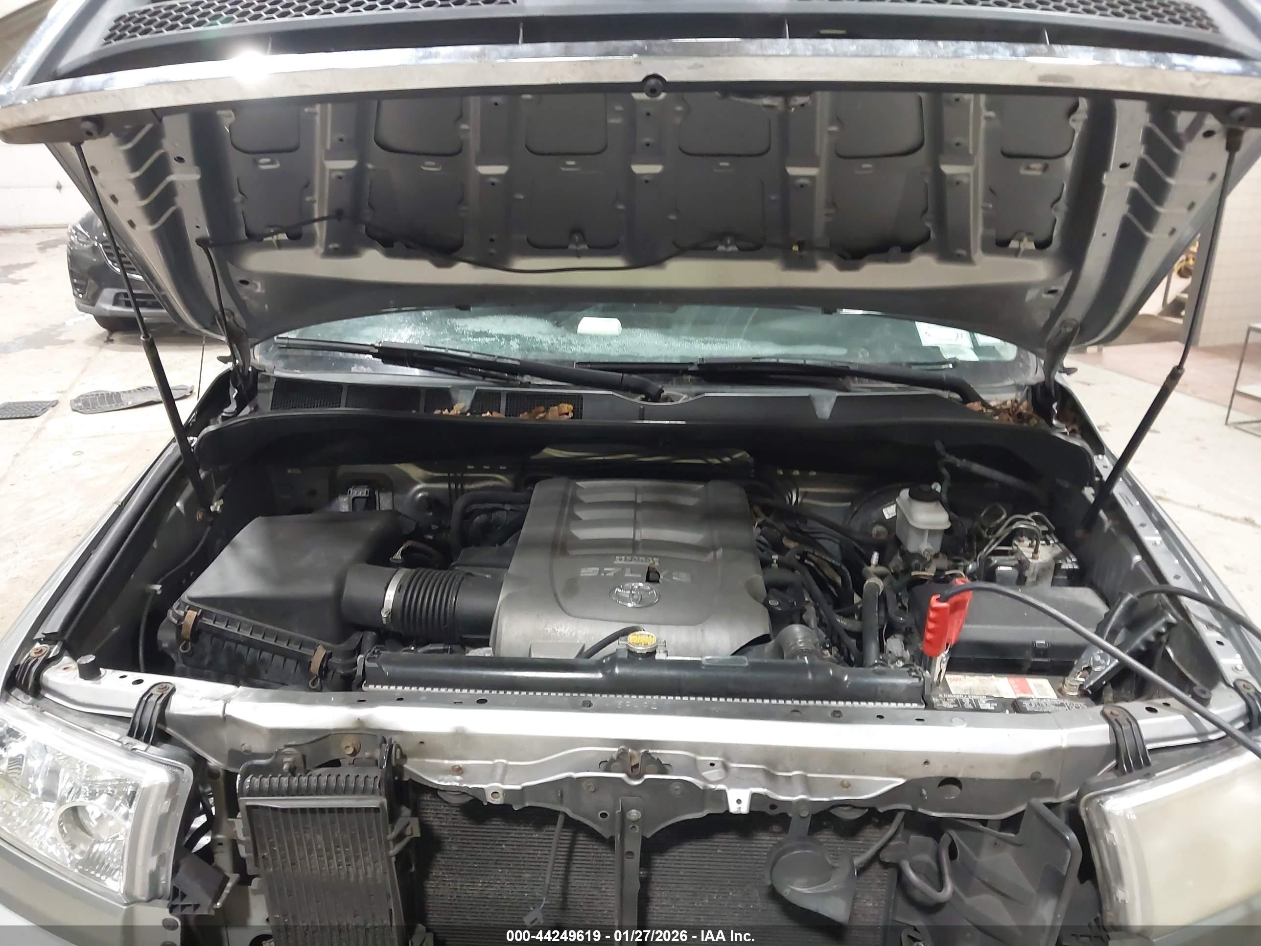 TOYOTA TUNDRA image 10