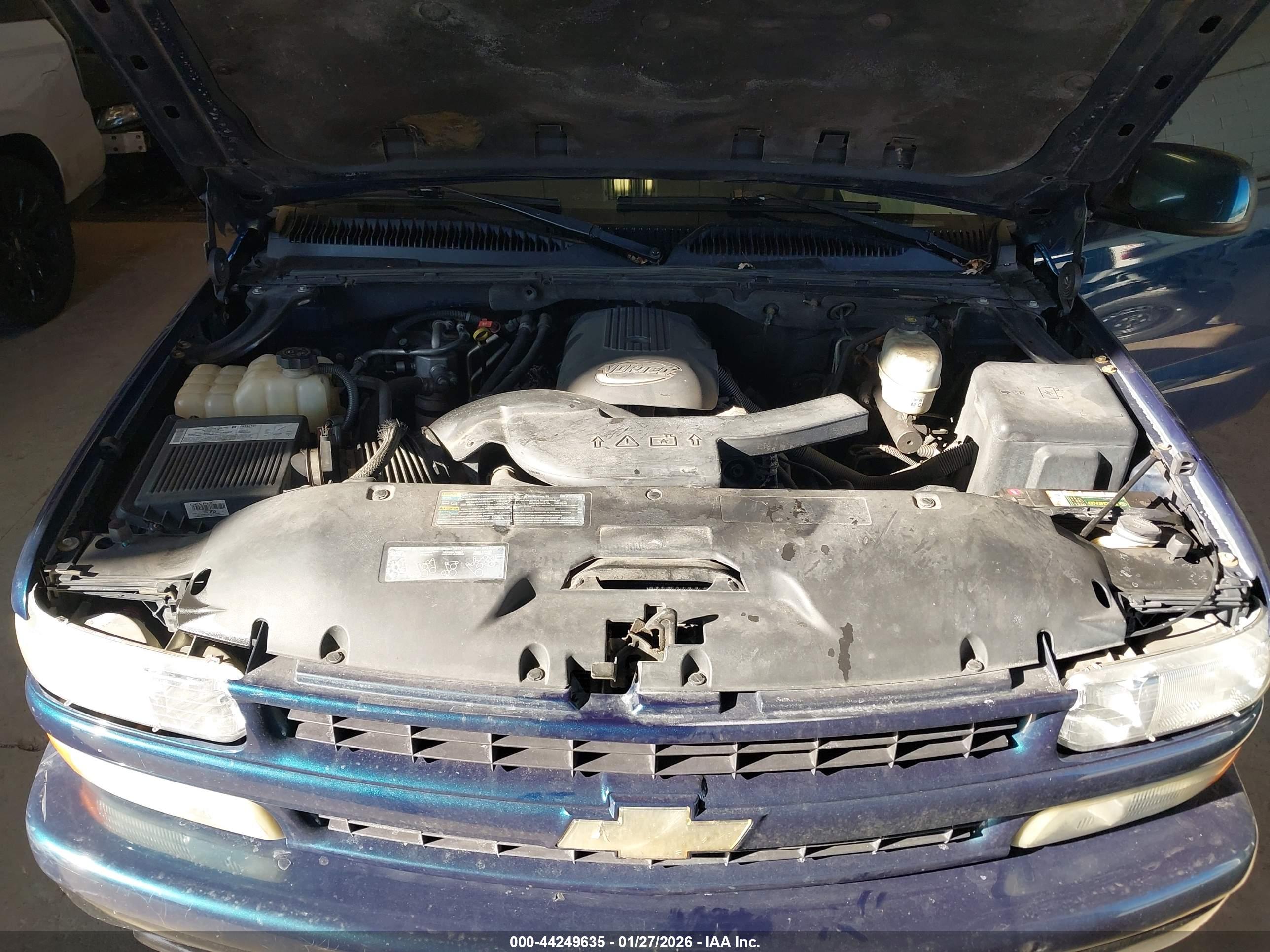 CHEVROLET TAHOE image 10