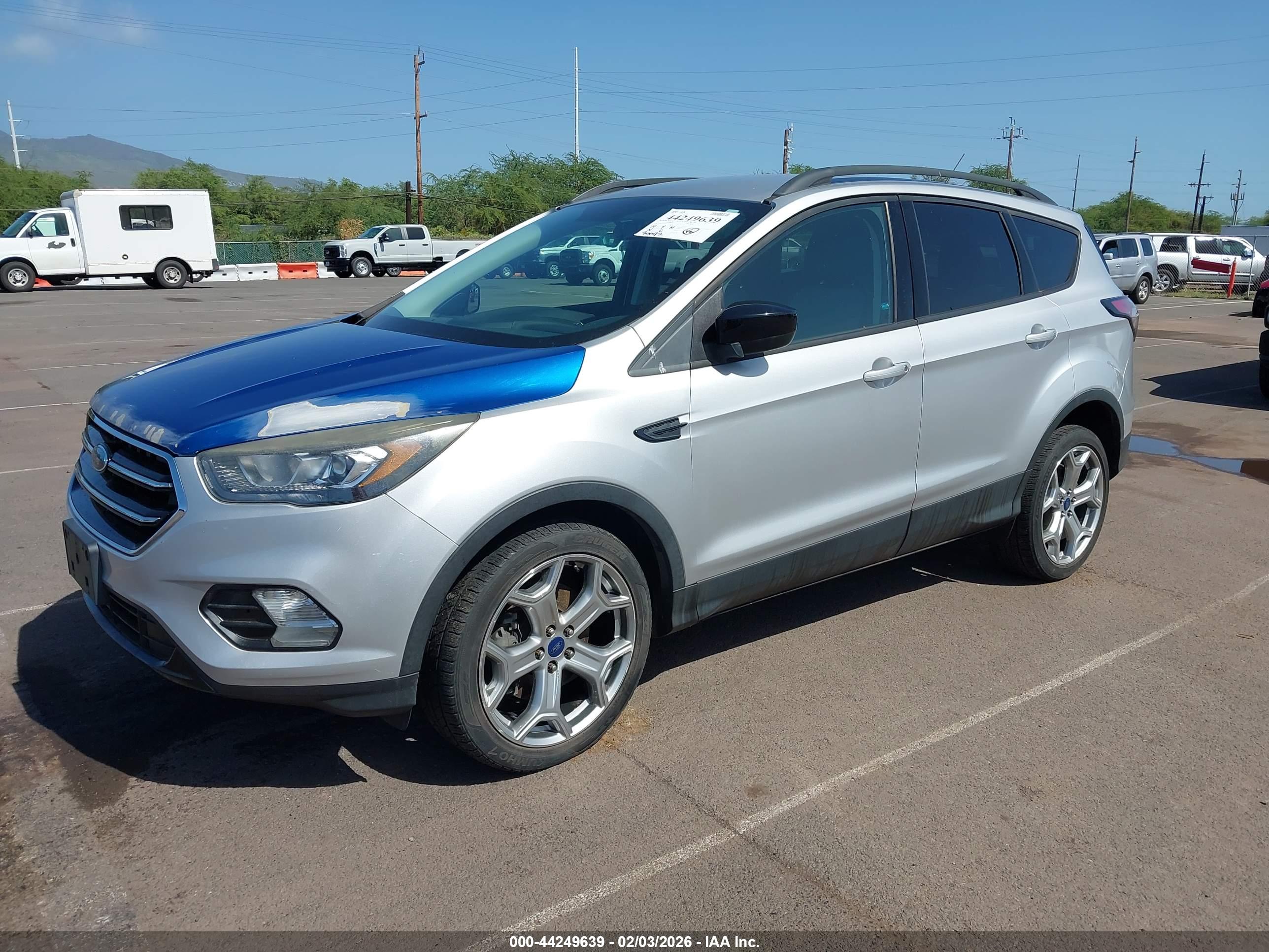 FORD ESCAPE image 2
