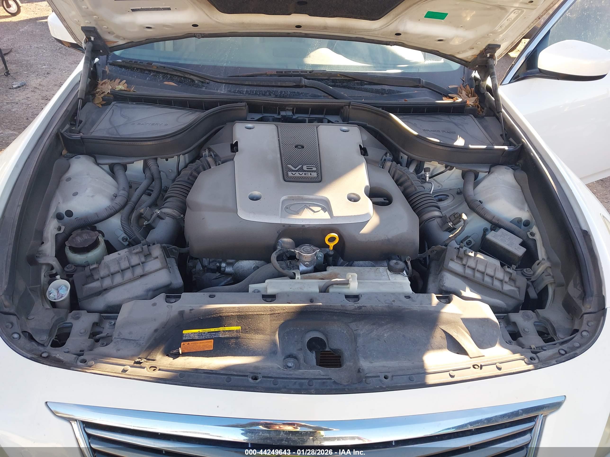 INFINITI G37 image 10