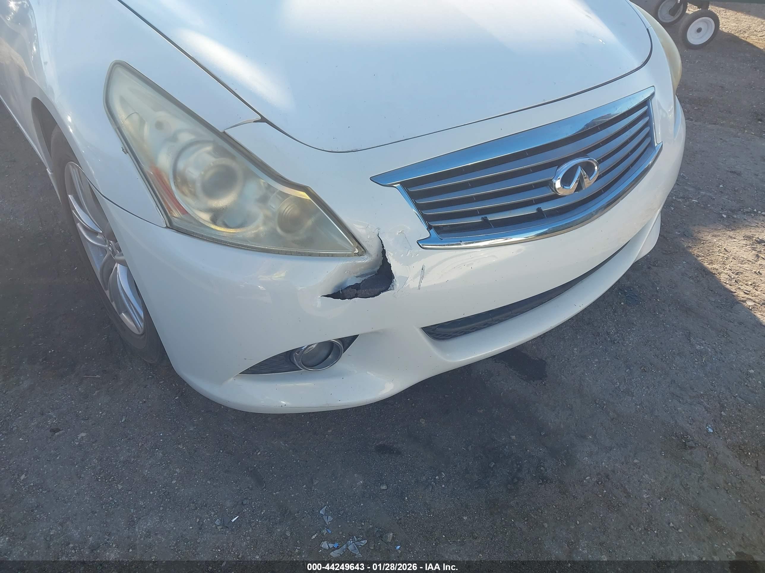 INFINITI G37 image 6