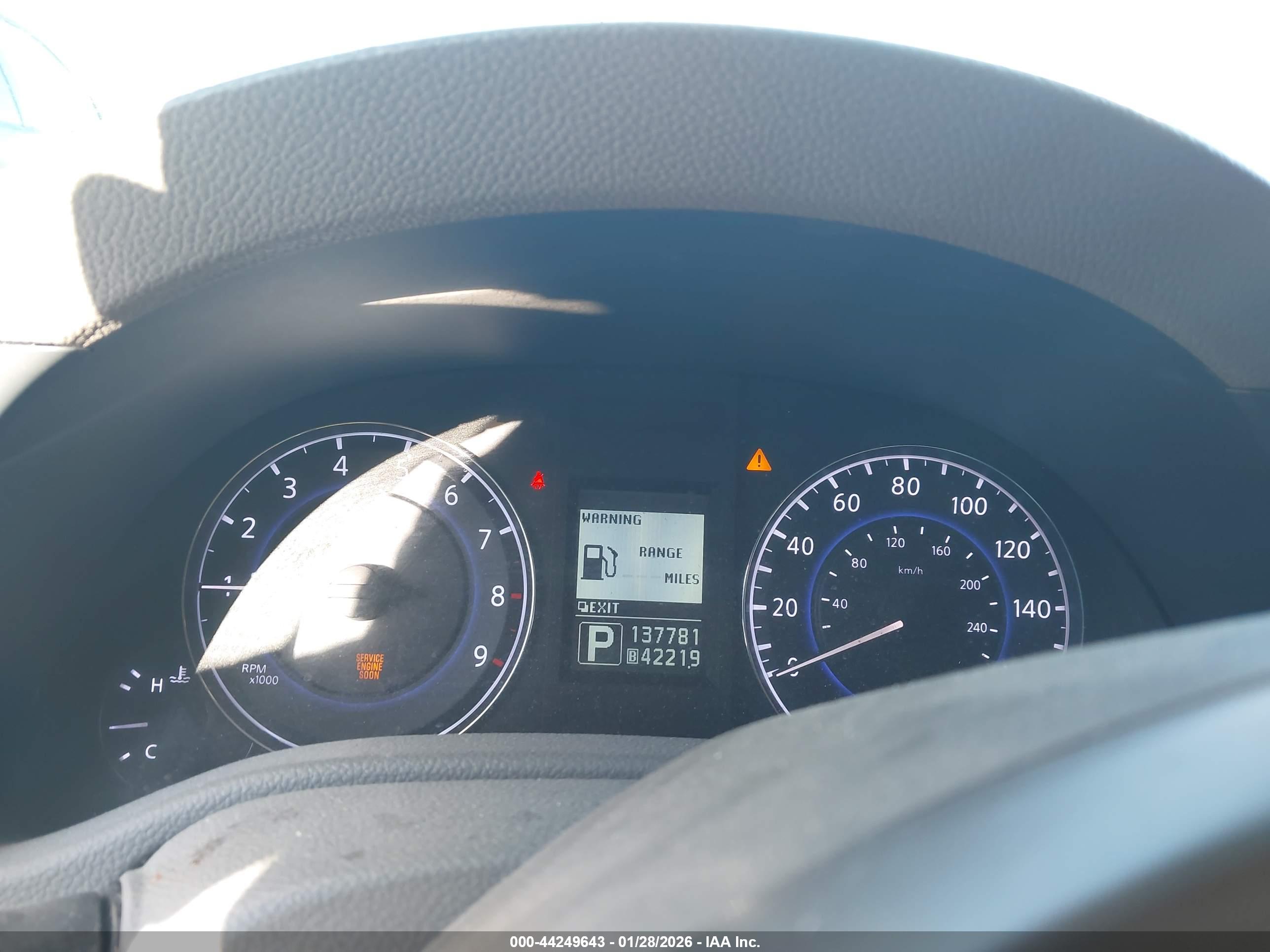 INFINITI G37 image 7