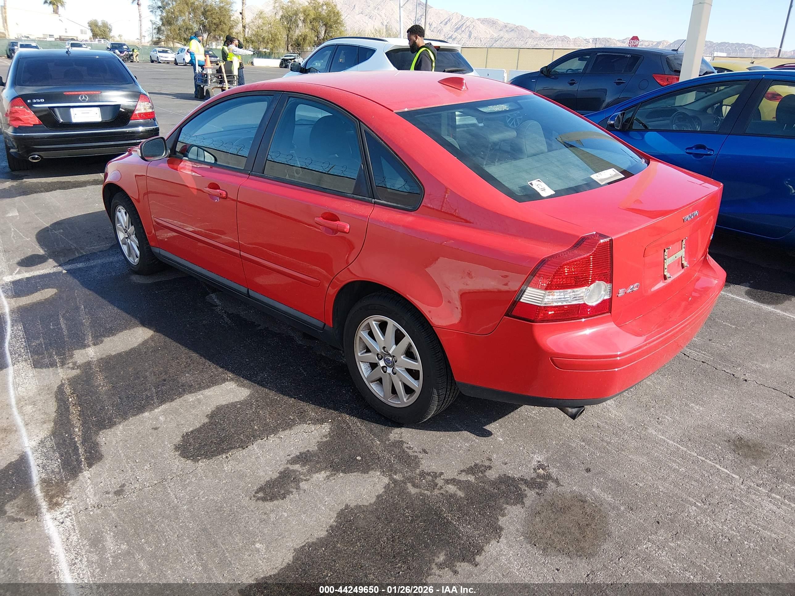 VOLVO S40 image 3
