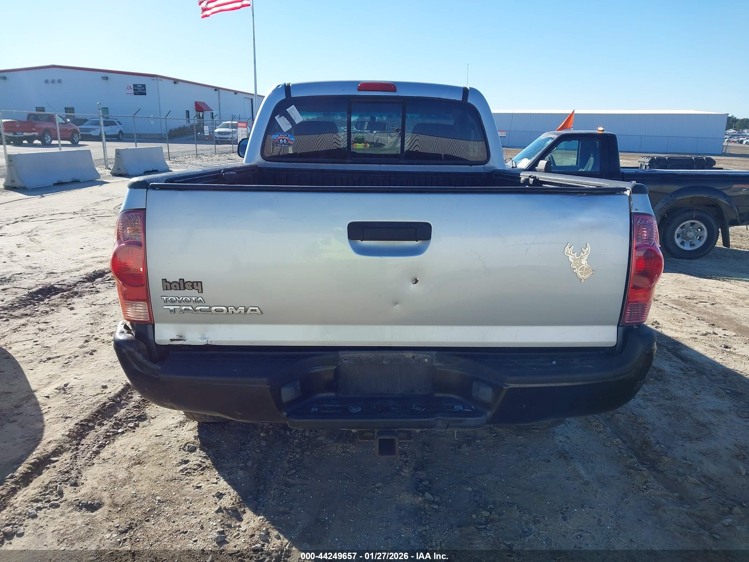 TOYOTA TACOMA image 8