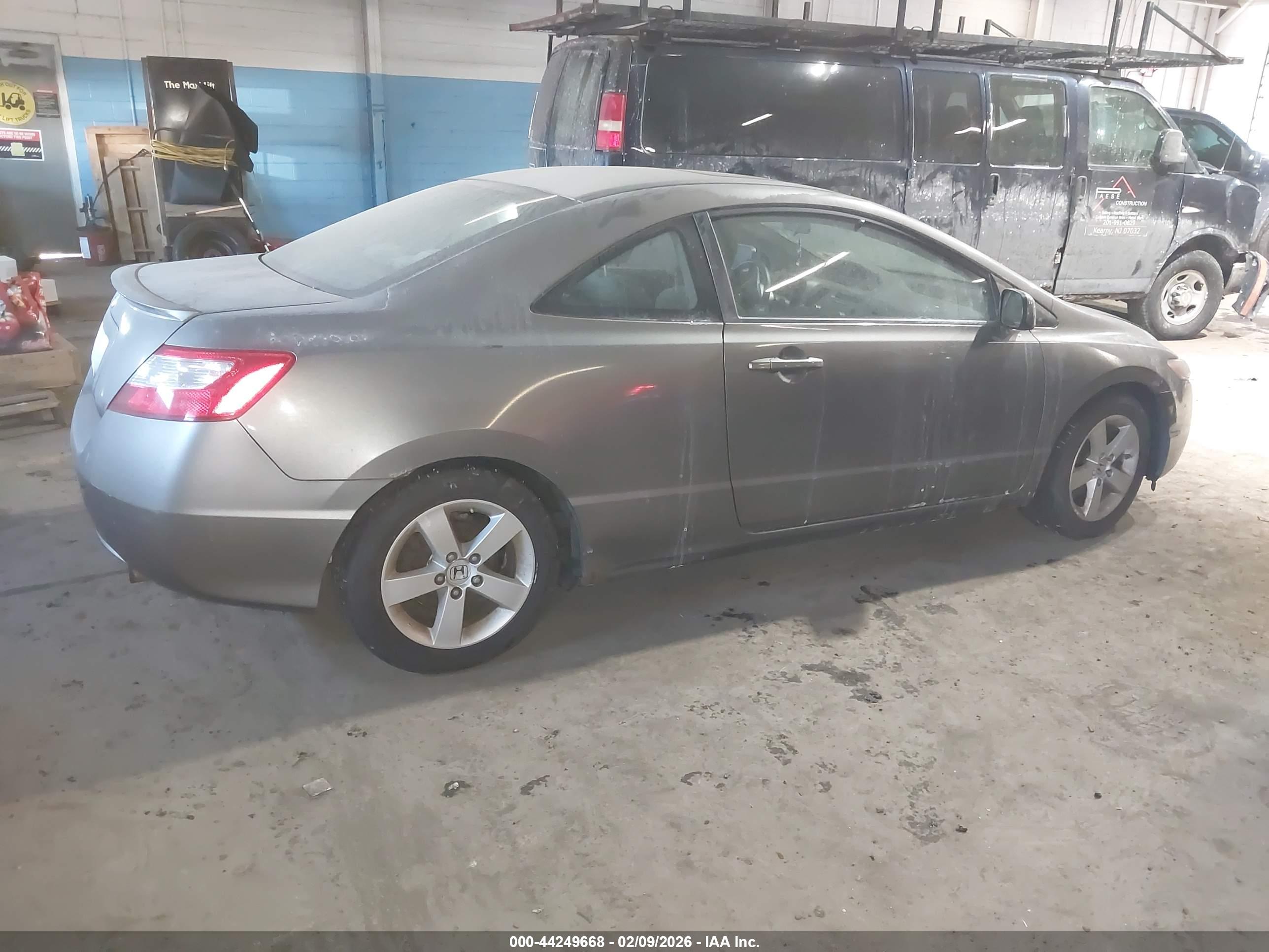 HONDA CIVIC image 4