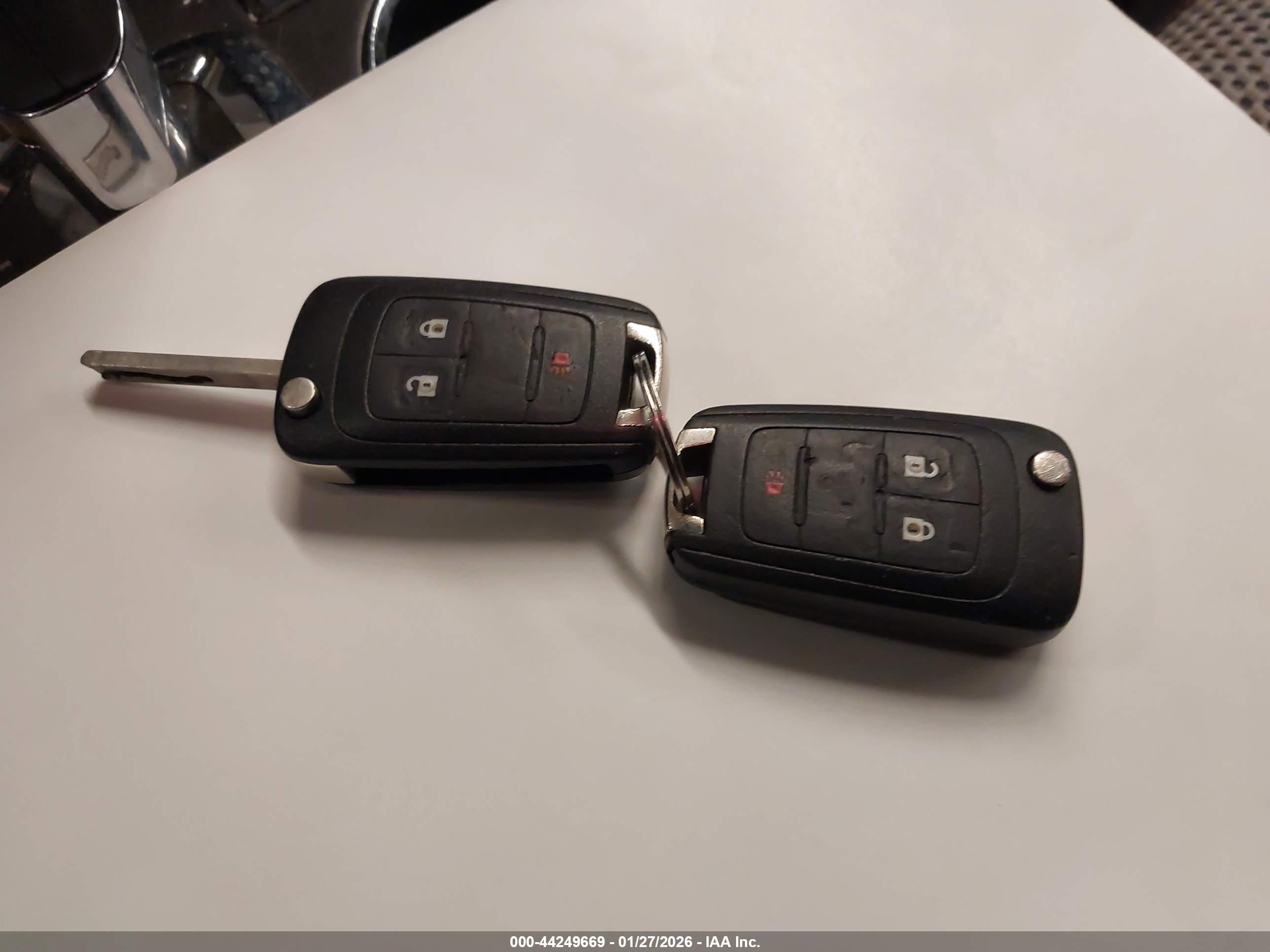 GMC TERRAIN image 11