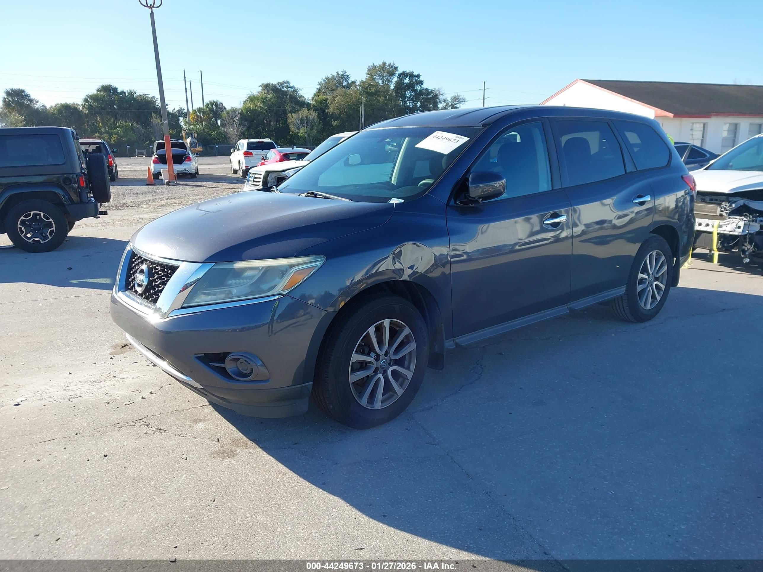 NISSAN PATHFINDER image 2