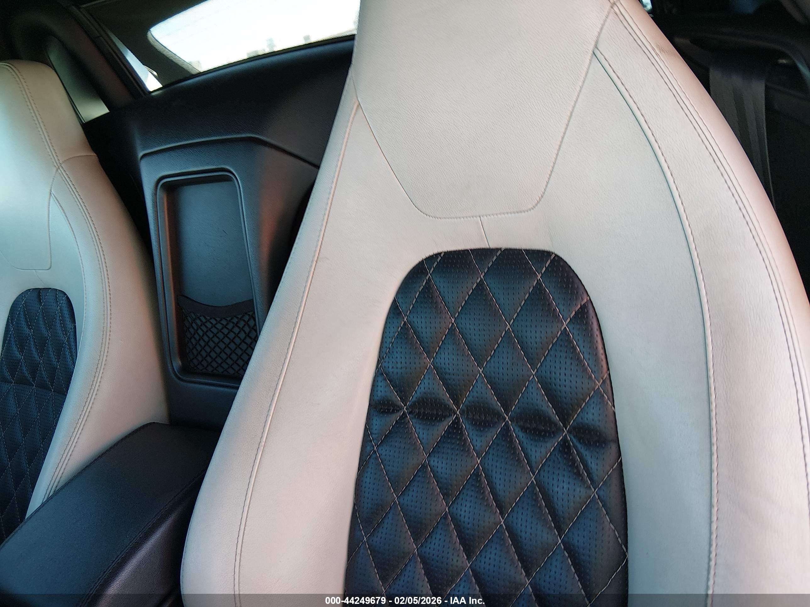 JAGUAR F-TYPE image 8