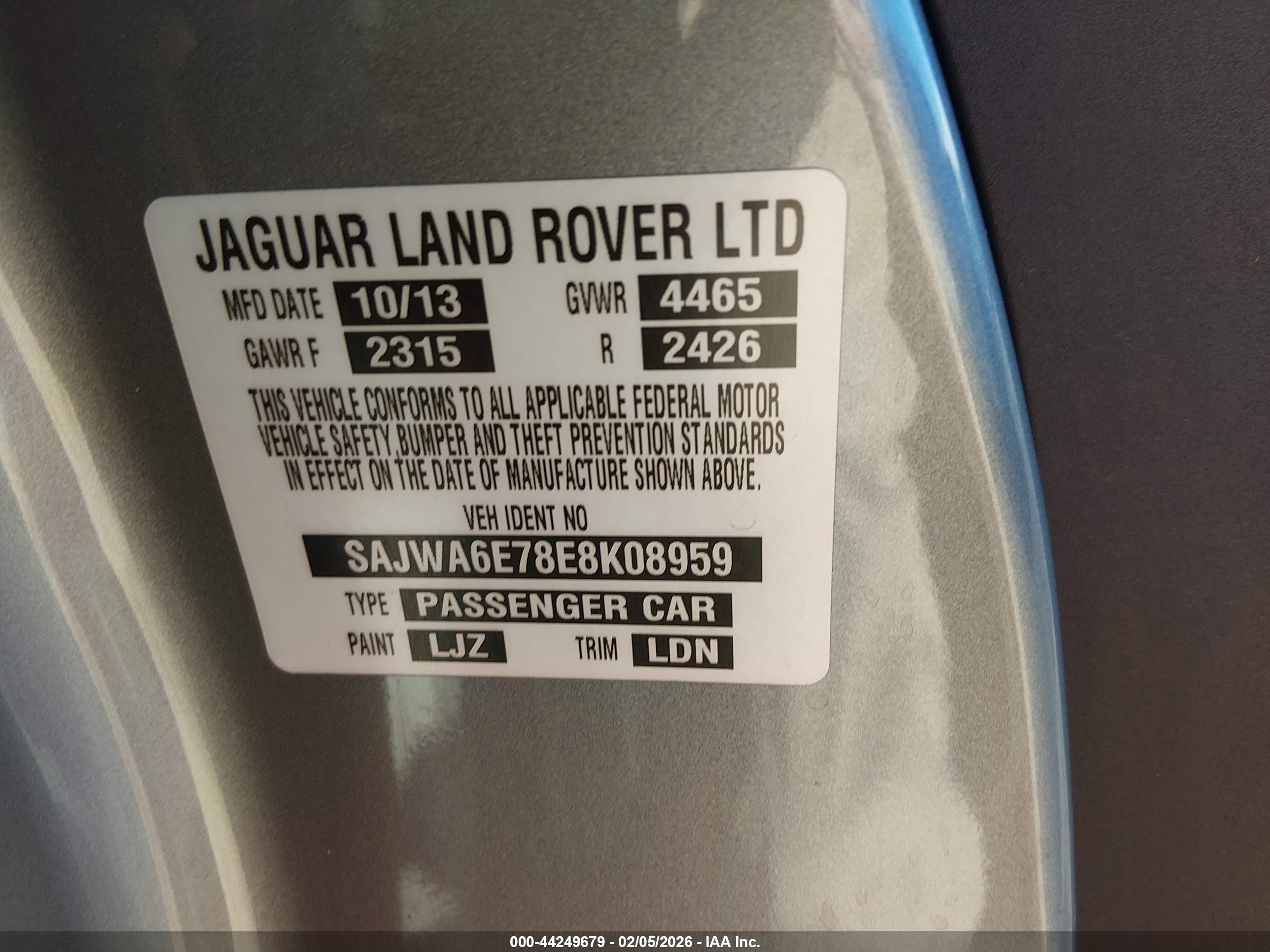 JAGUAR F-TYPE image 9