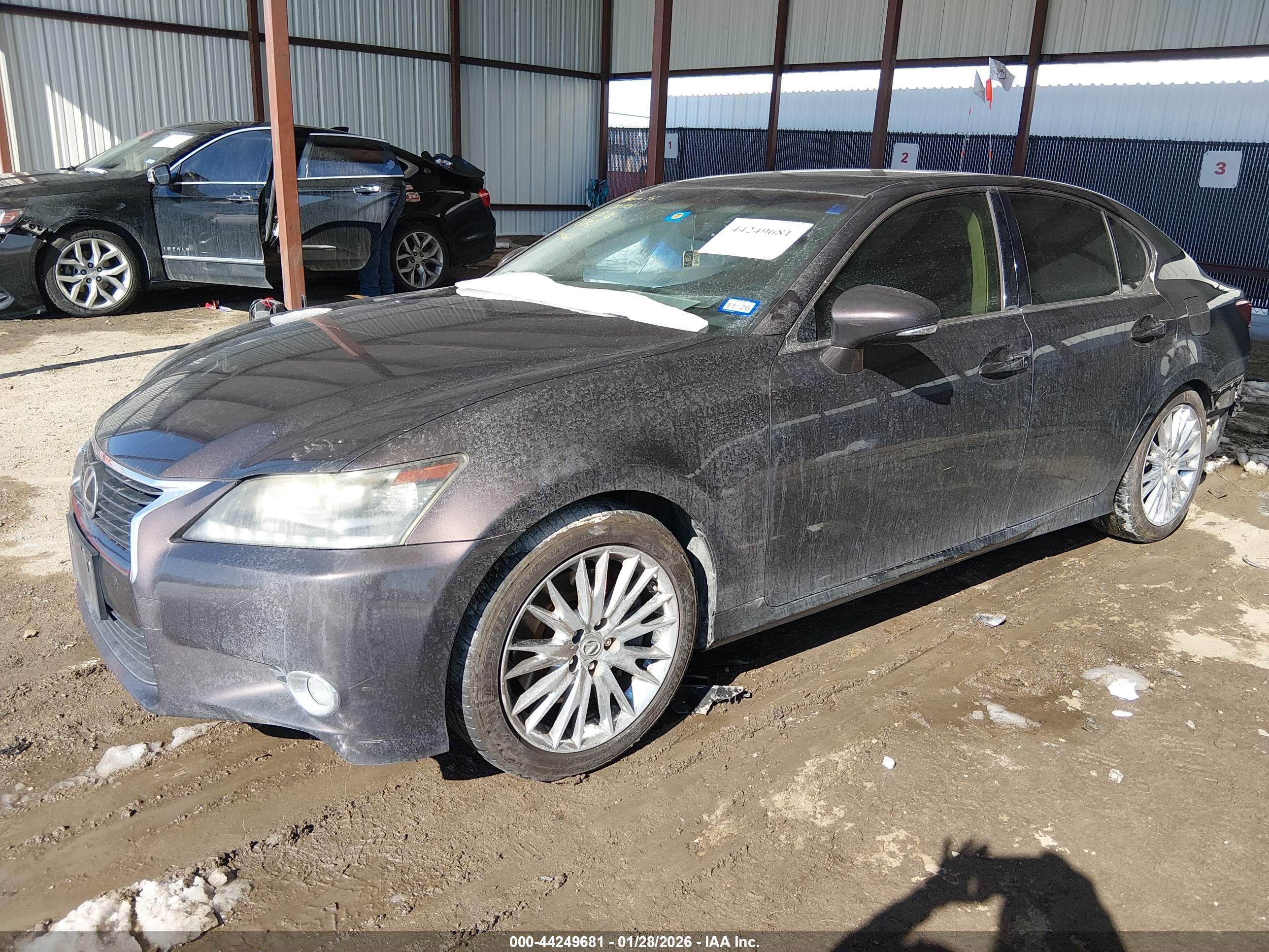 LEXUS GS image 2