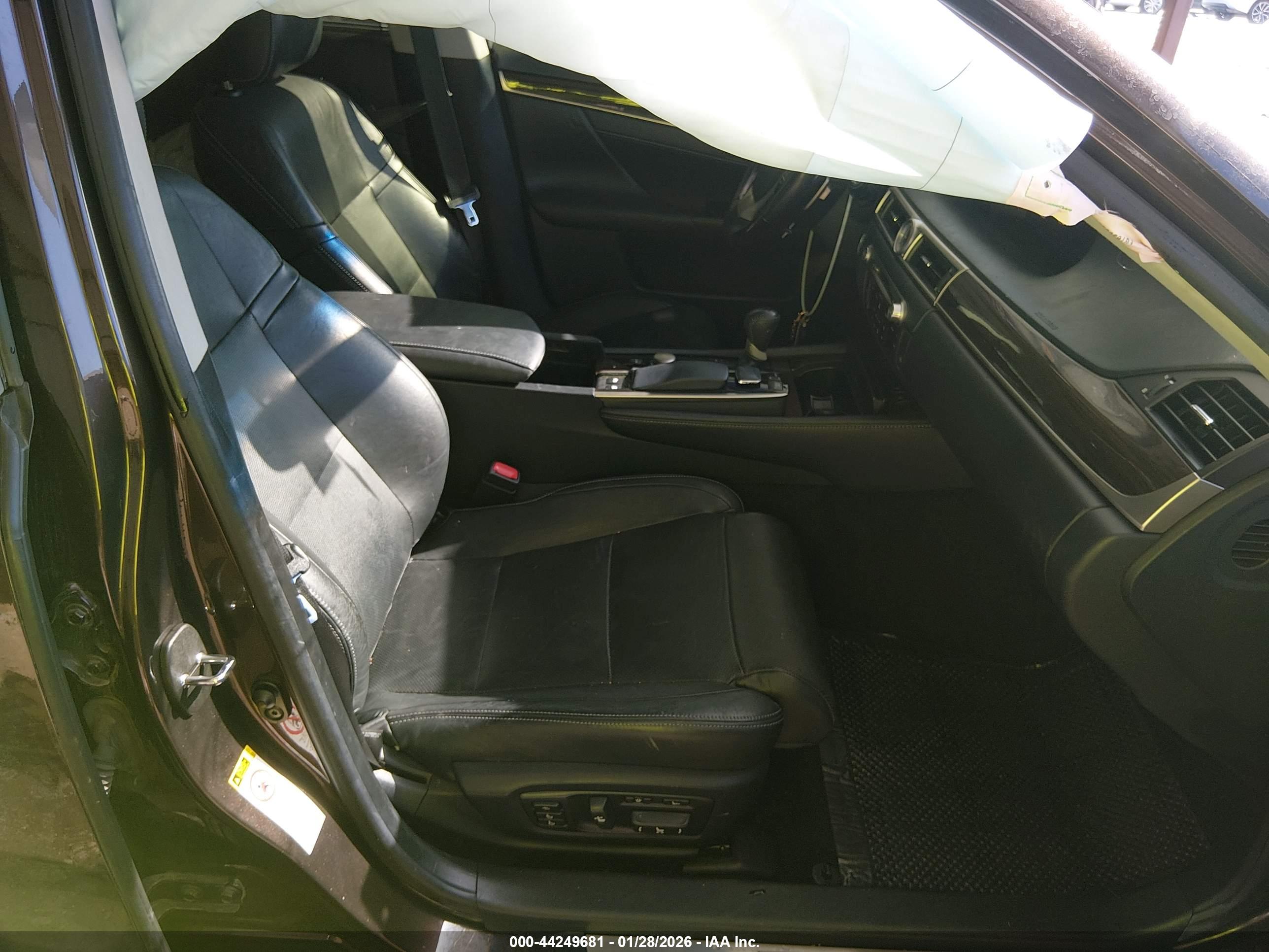 LEXUS GS image 5