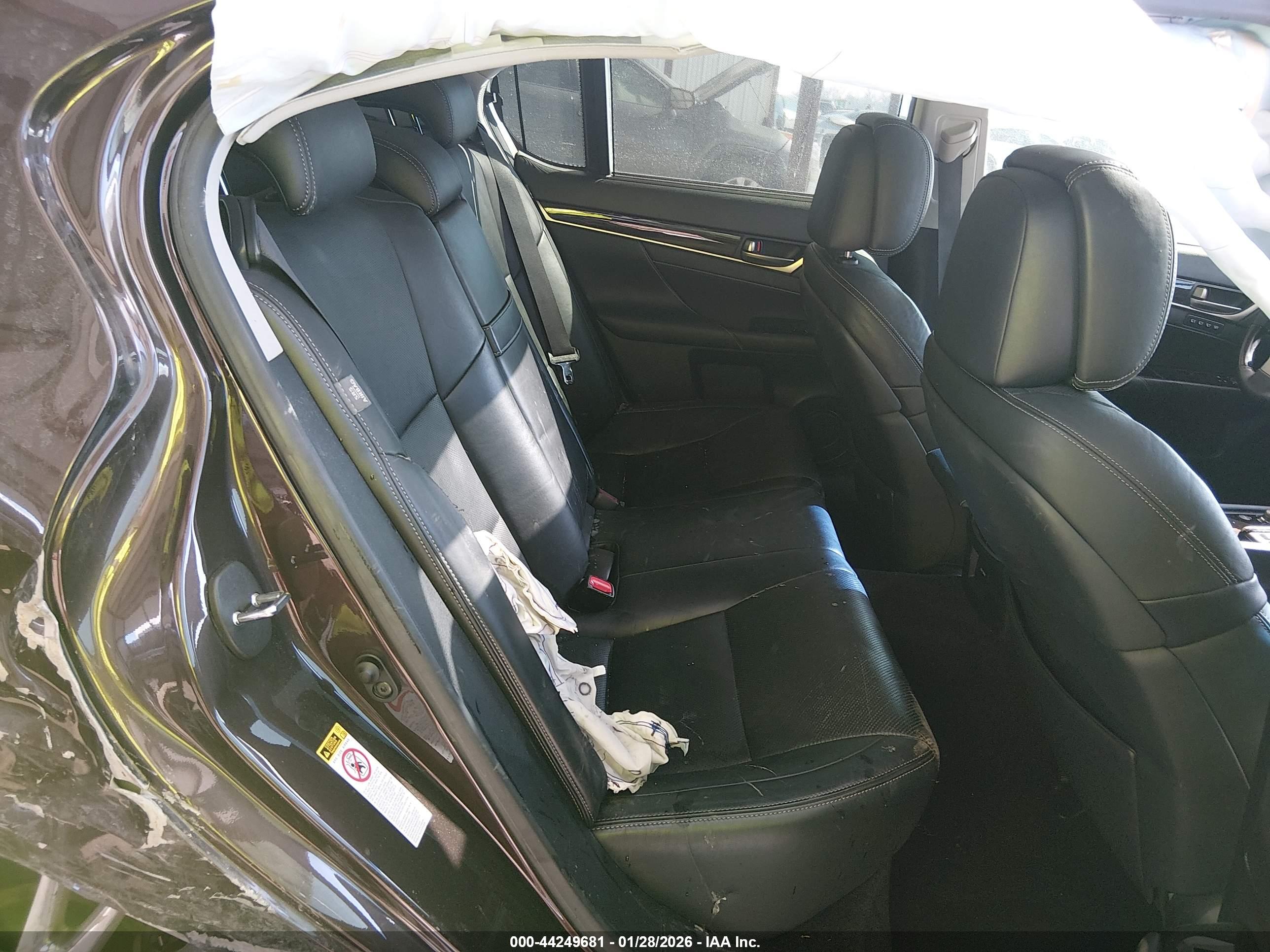 LEXUS GS image 8