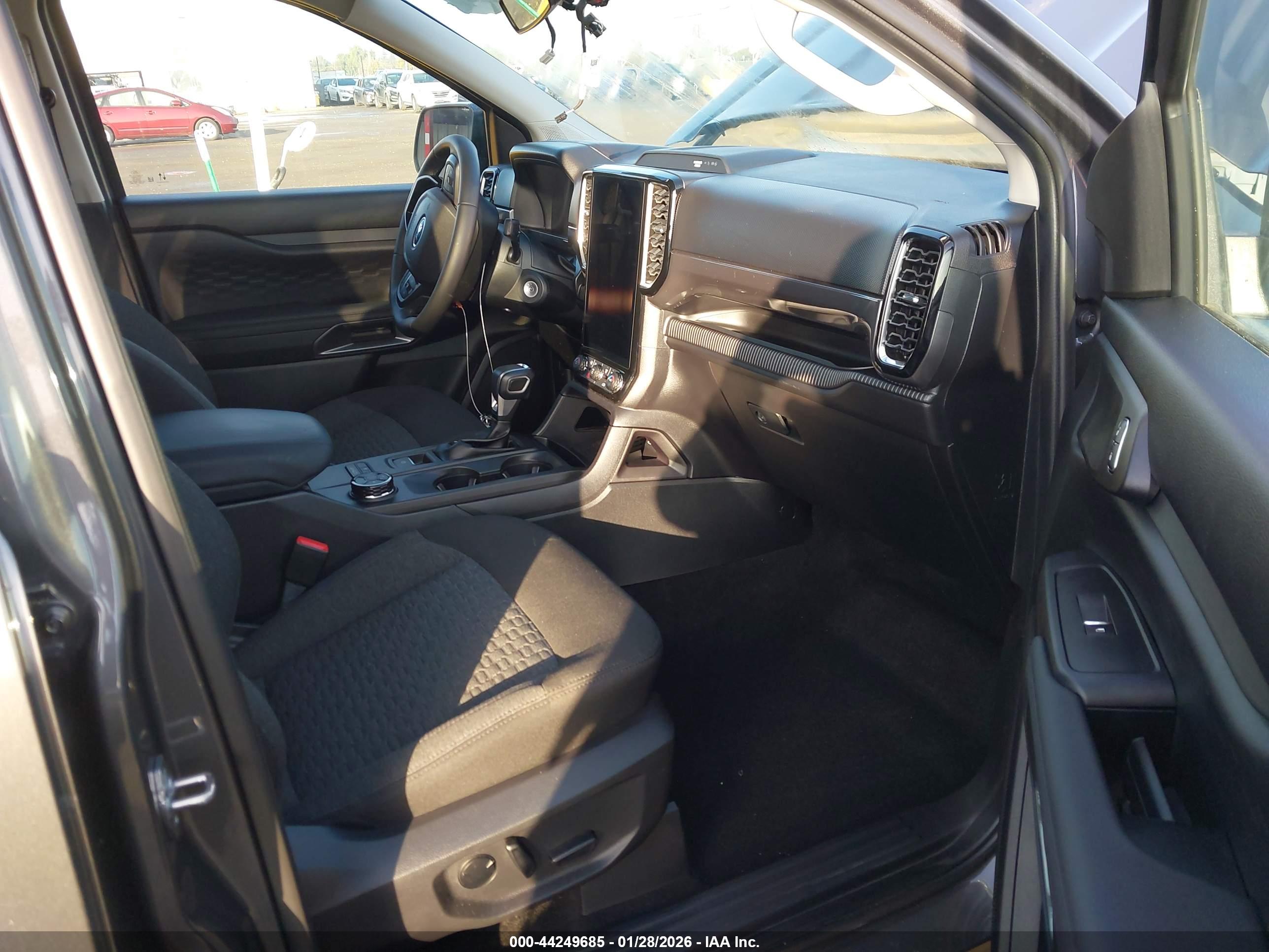 FORD RANGER image 5