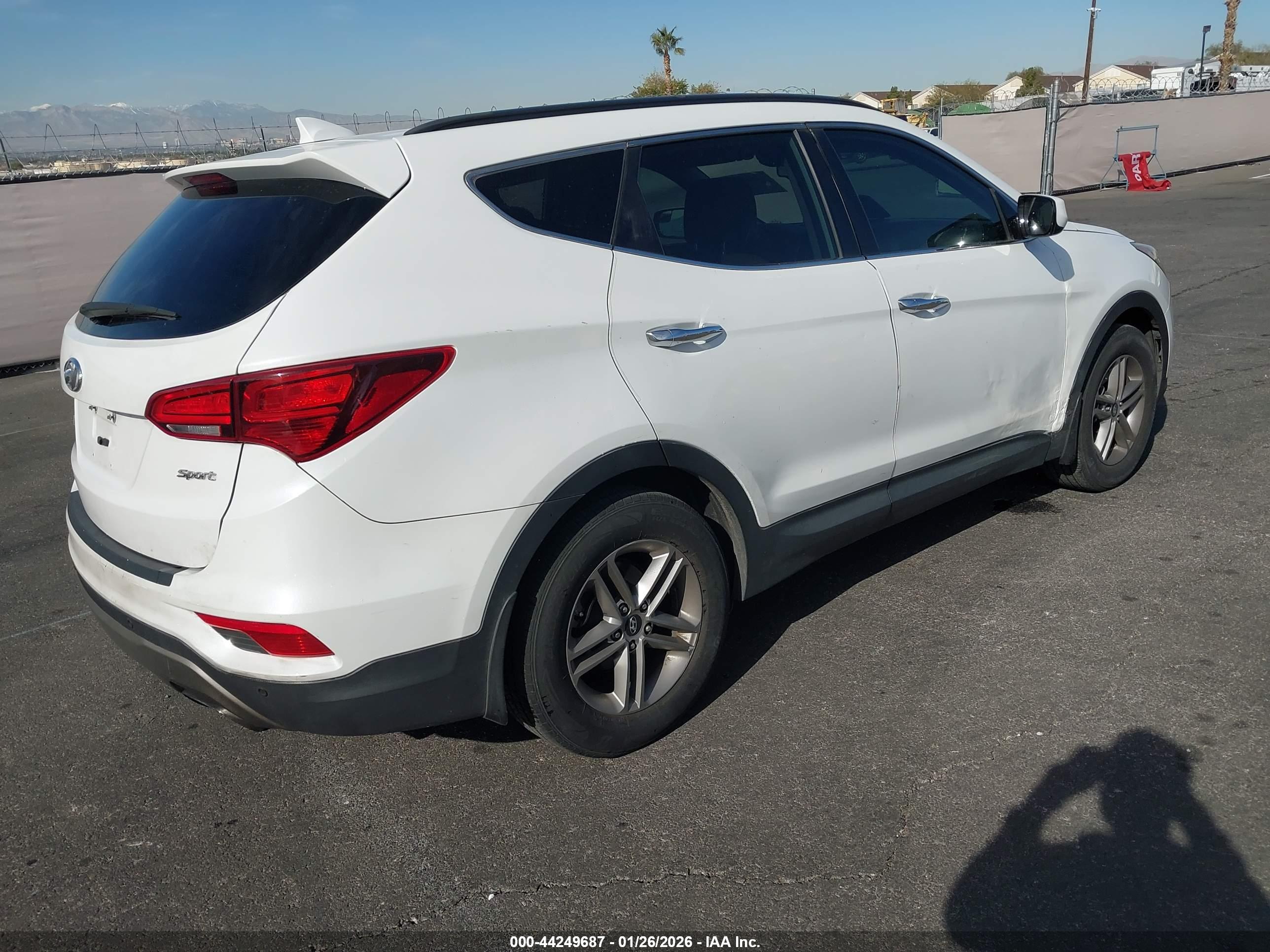 HYUNDAI SANTA image 4