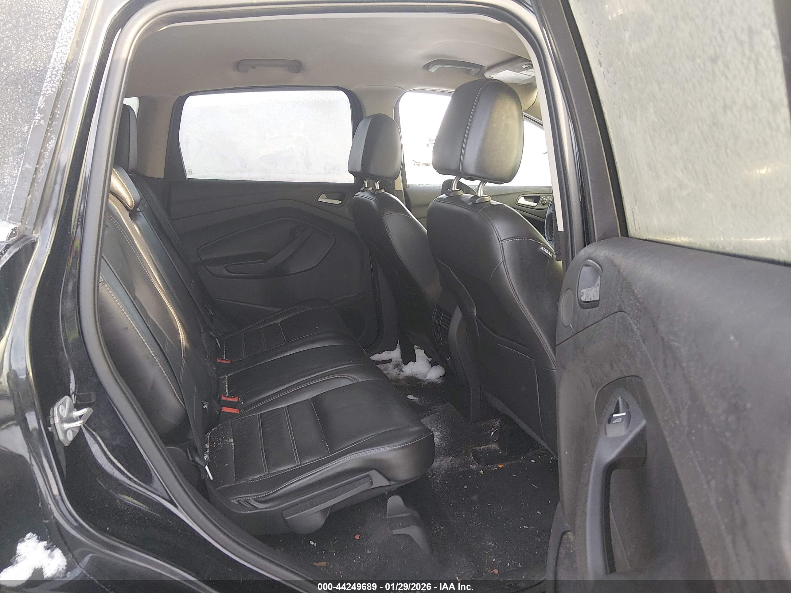 FORD ESCAPE image 8