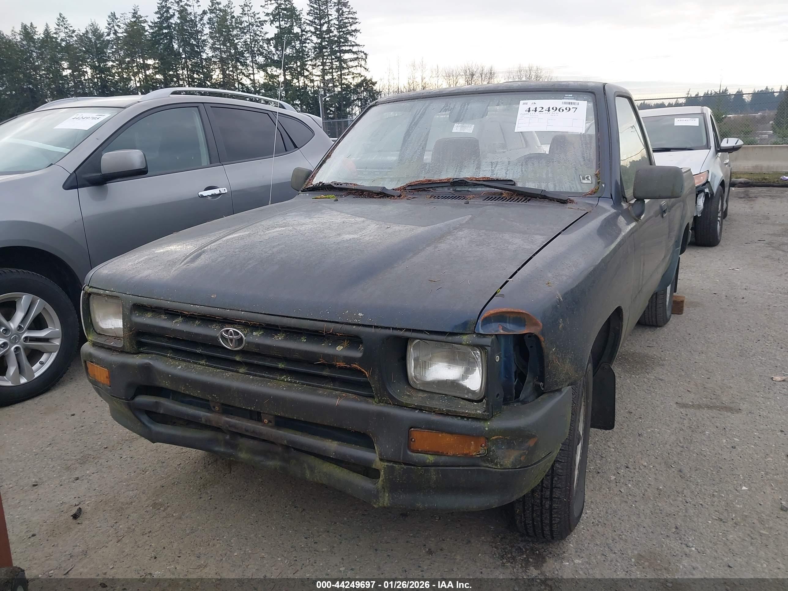 TOYOTA PICKUP image 6