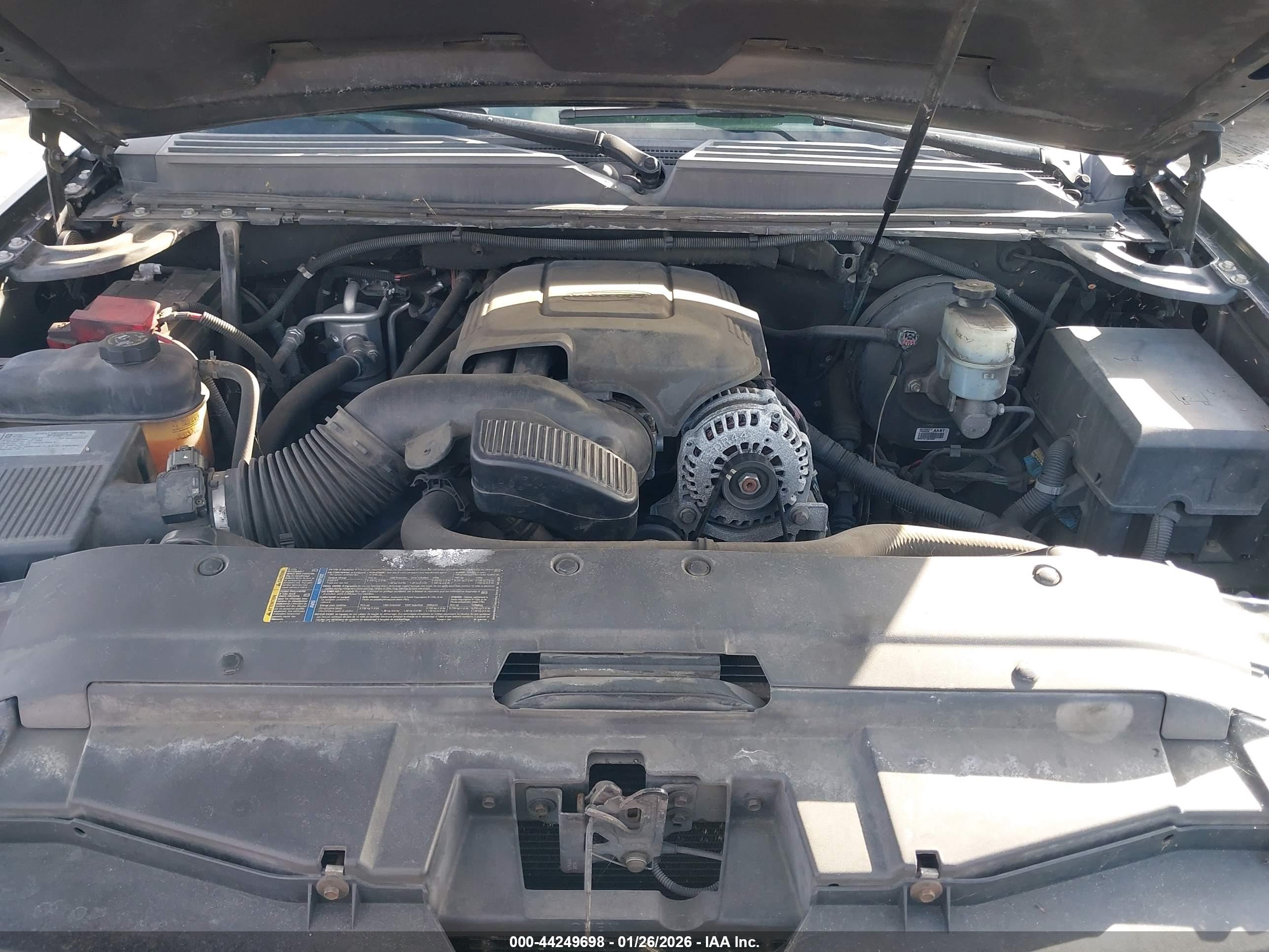 CHEVROLET TAHOE image 10