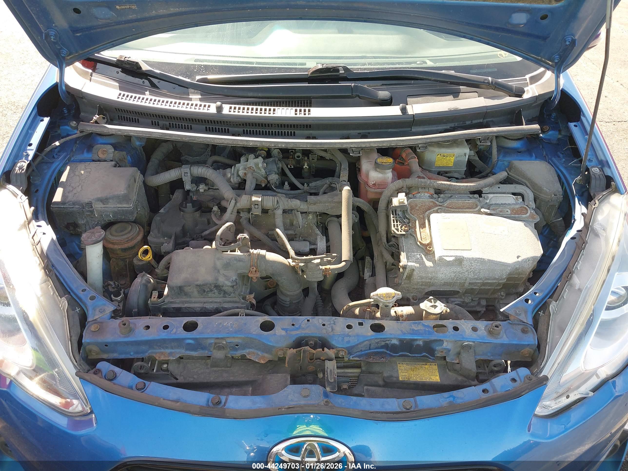 TOYOTA PRIUS image 10