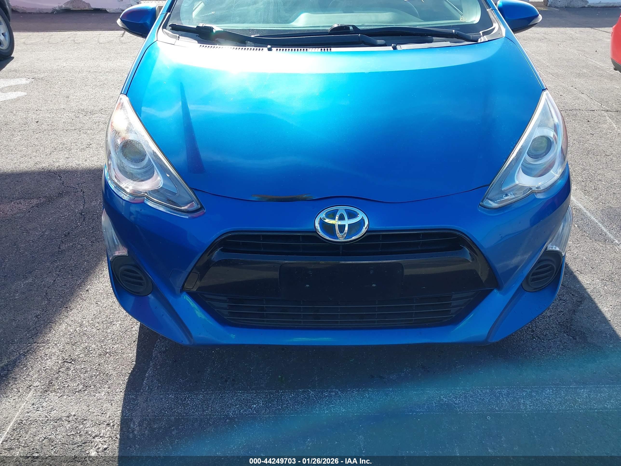 TOYOTA PRIUS image 6