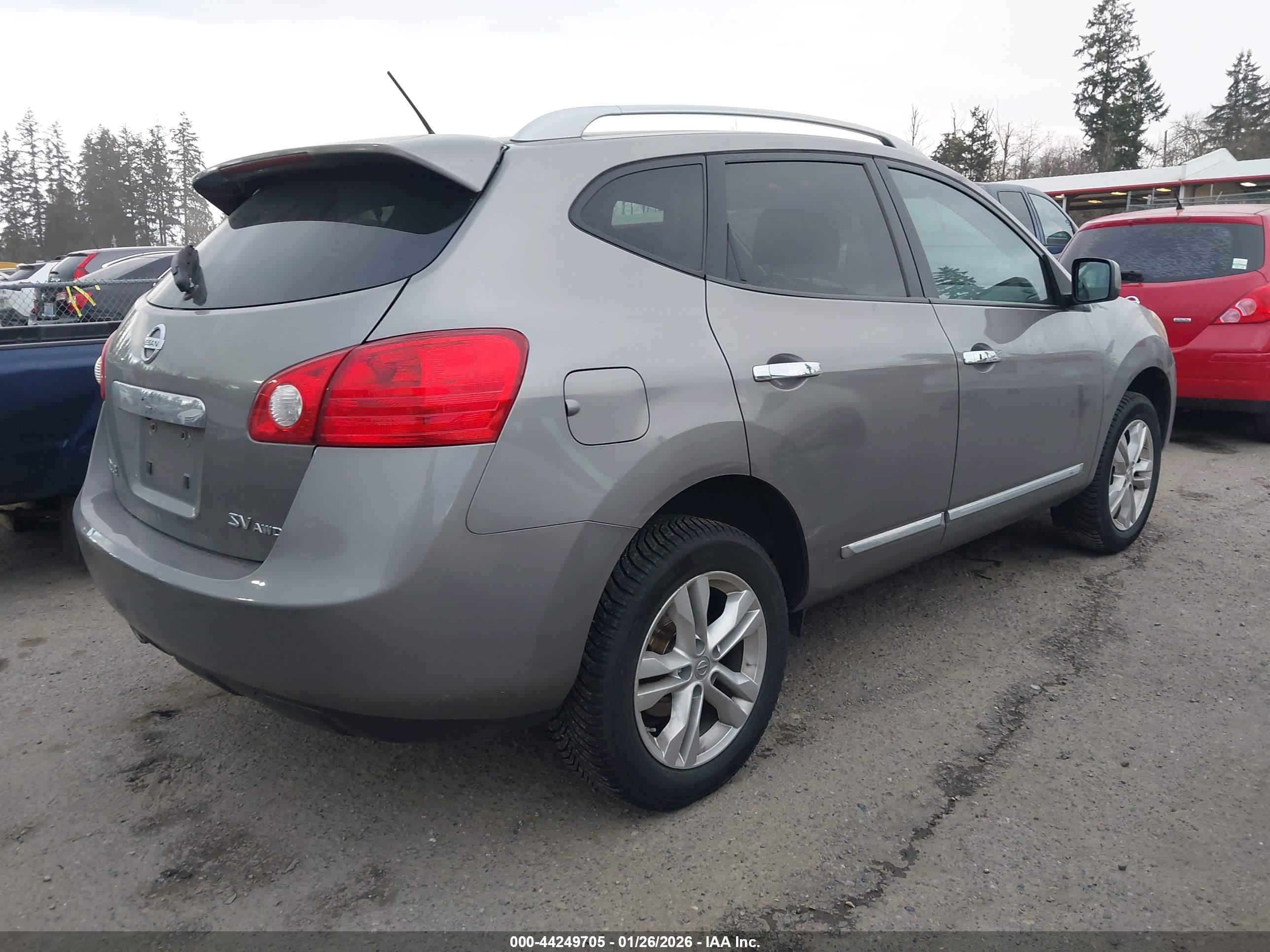 NISSAN ROGUE image 4
