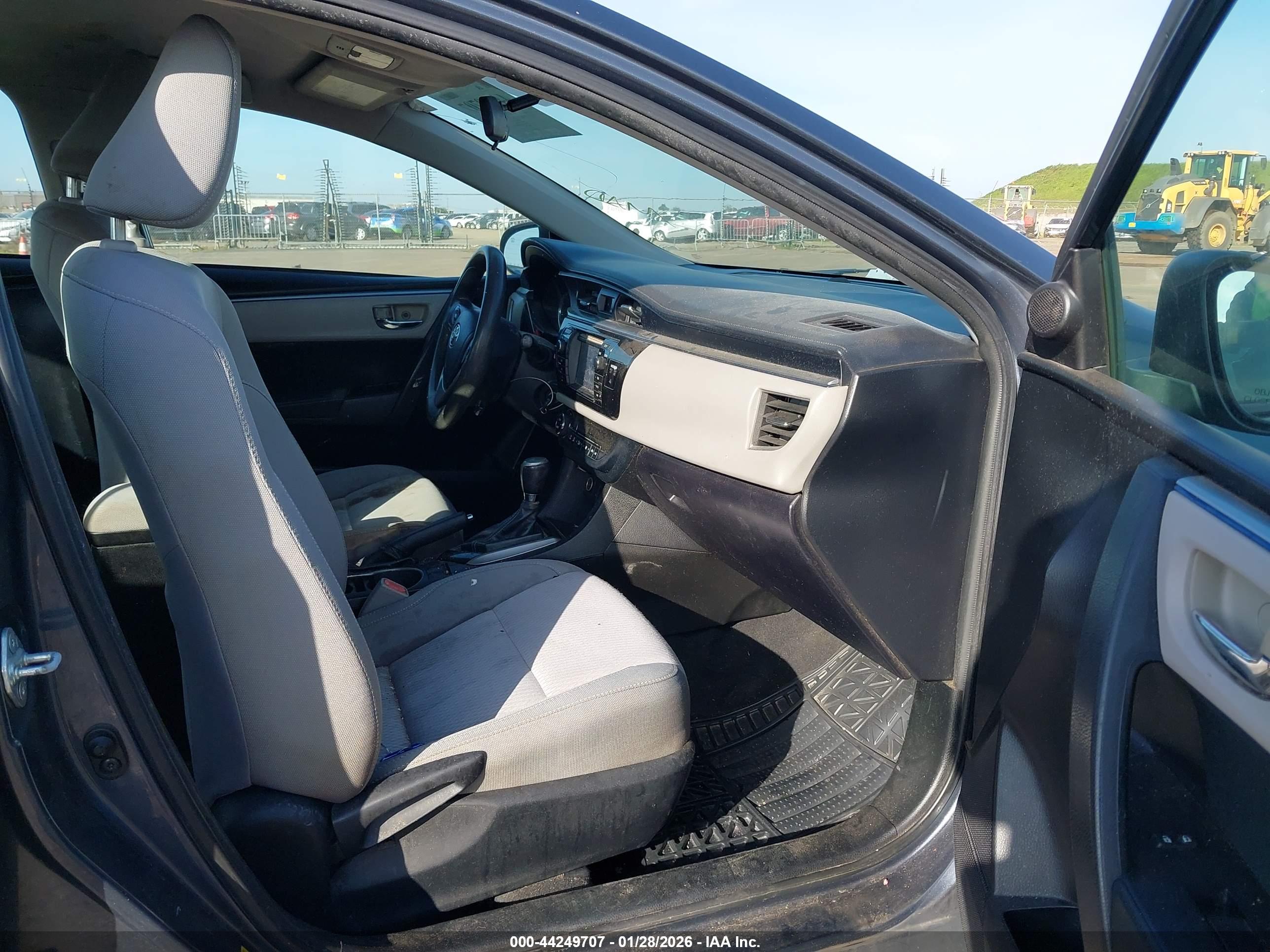 TOYOTA COROLLA image 5