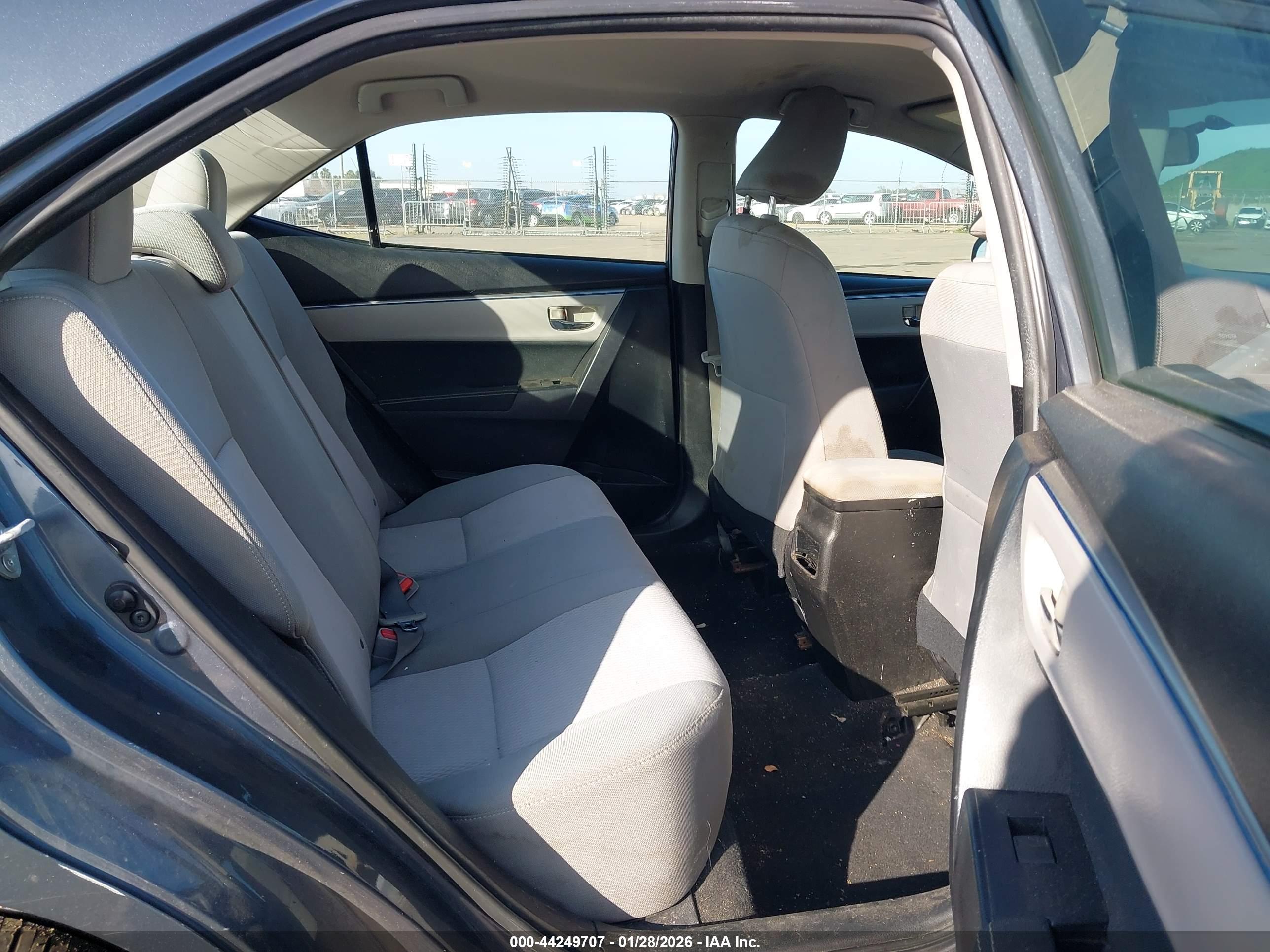 TOYOTA COROLLA image 8