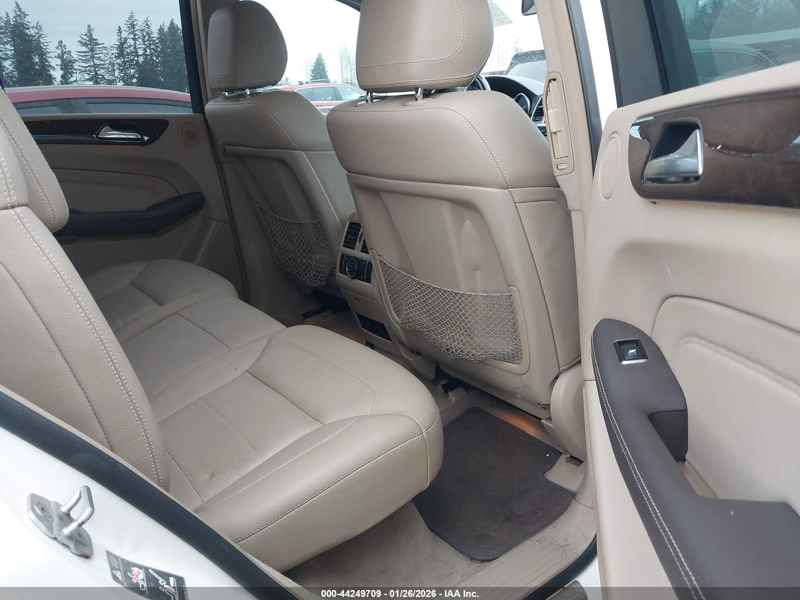 MERCEDES-BENZ ML image 8