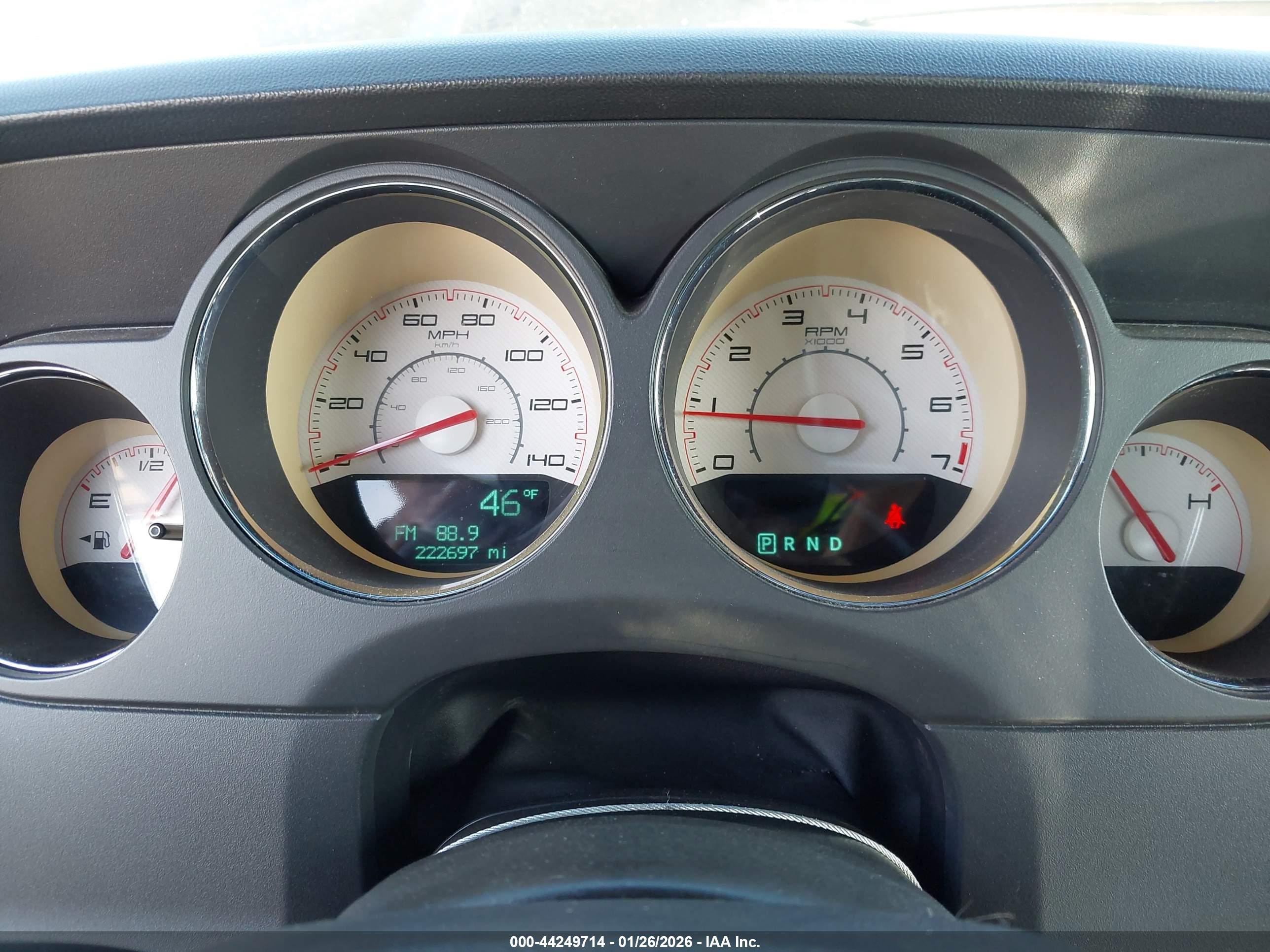 DODGE CHALLENGER image 7