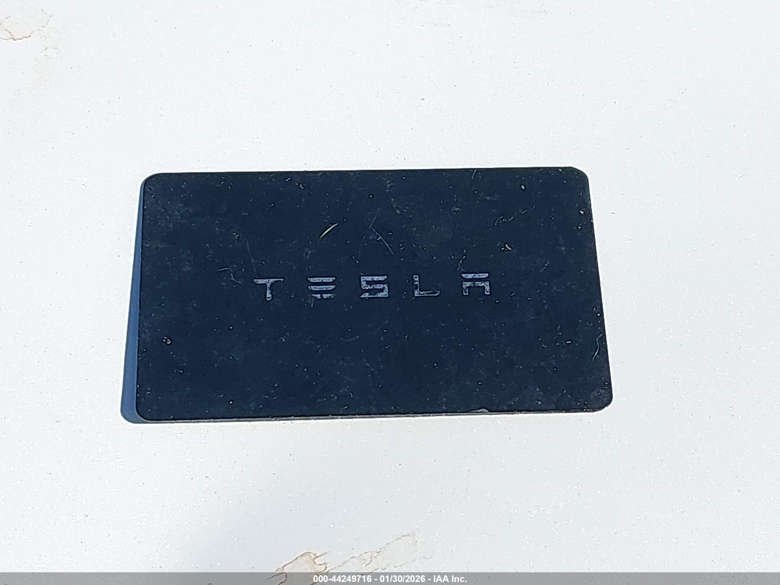 TESLA MODEL image 11