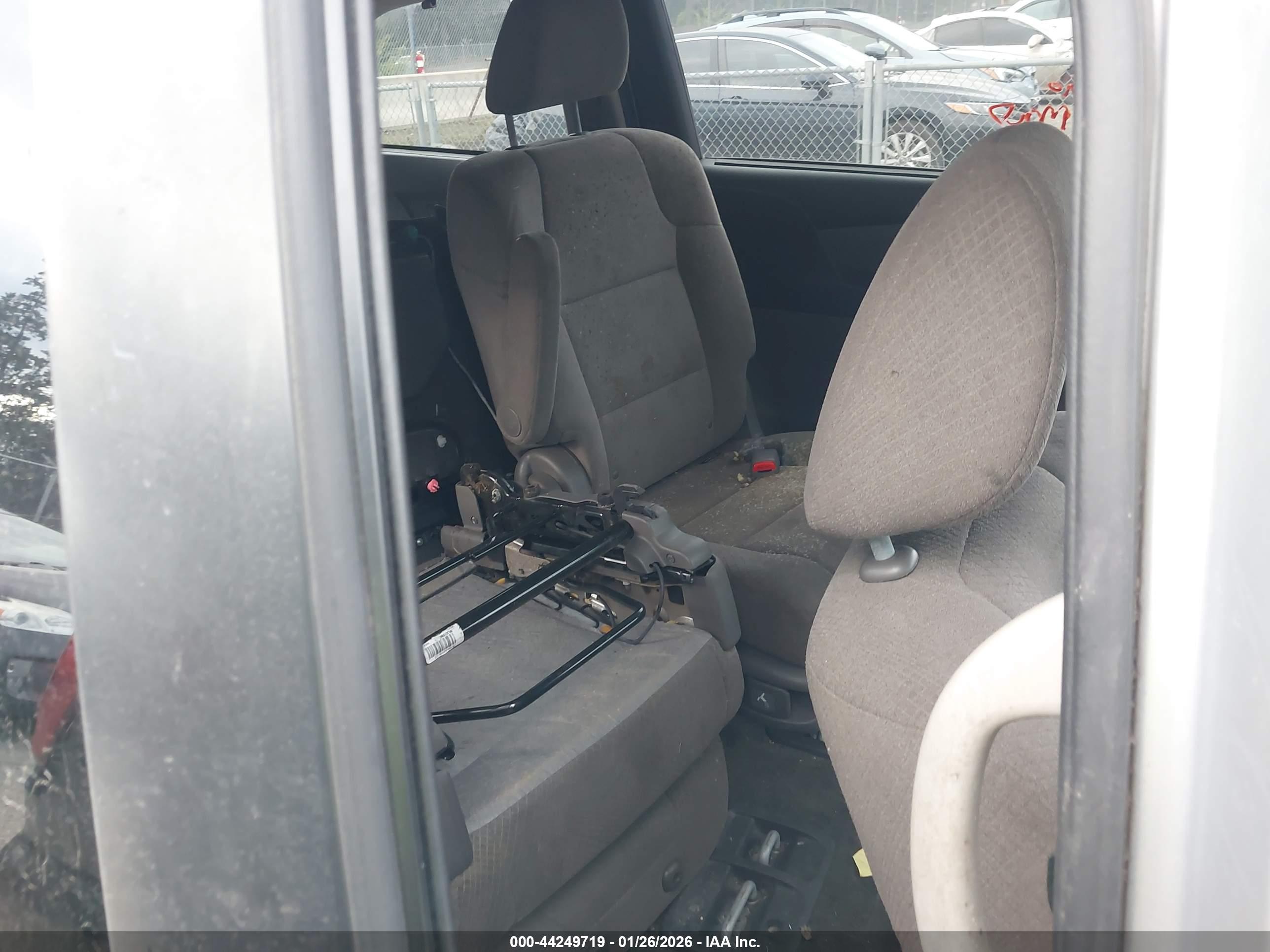 HONDA ODYSSEY image 8