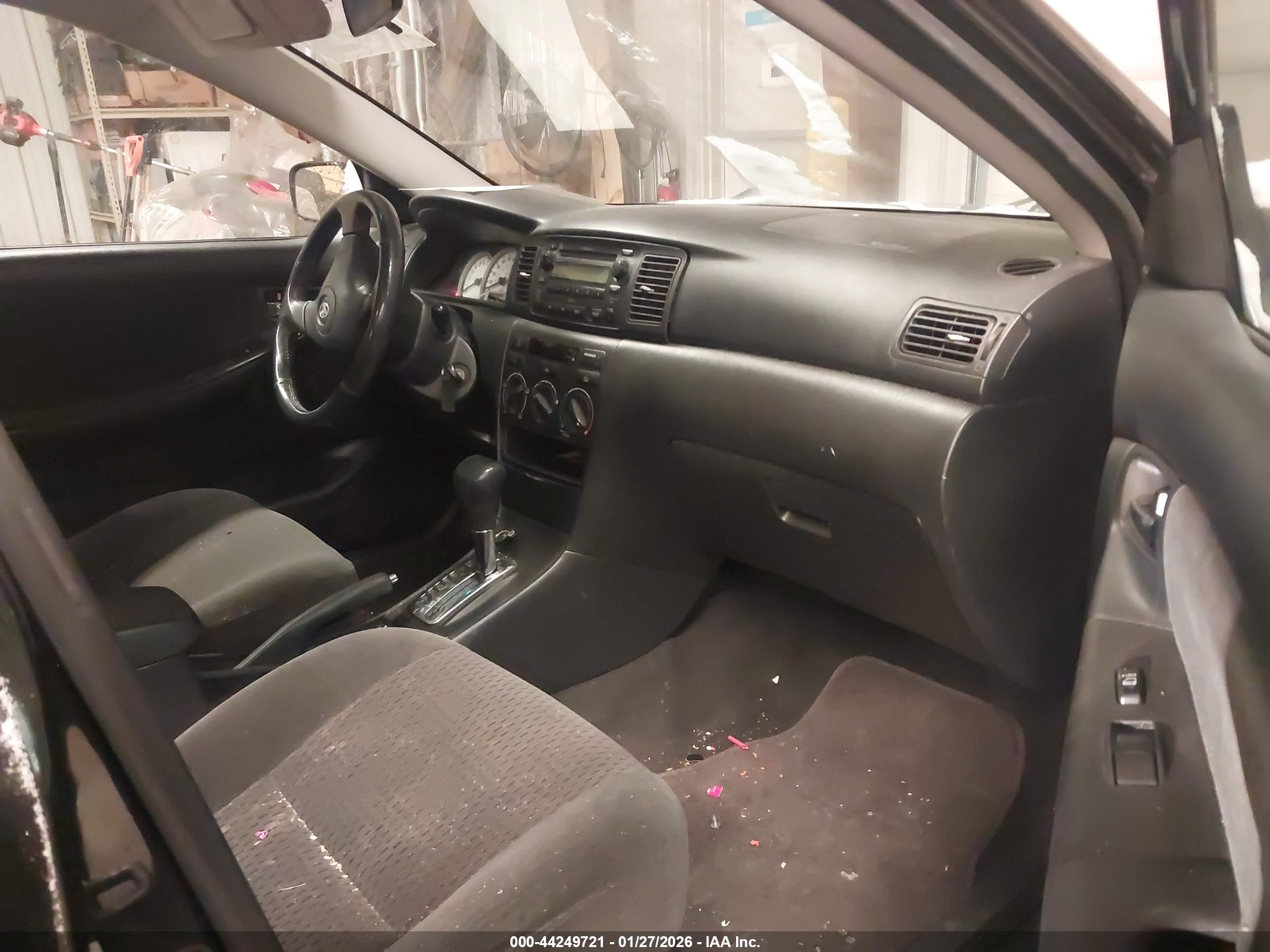 TOYOTA COROLLA image 5