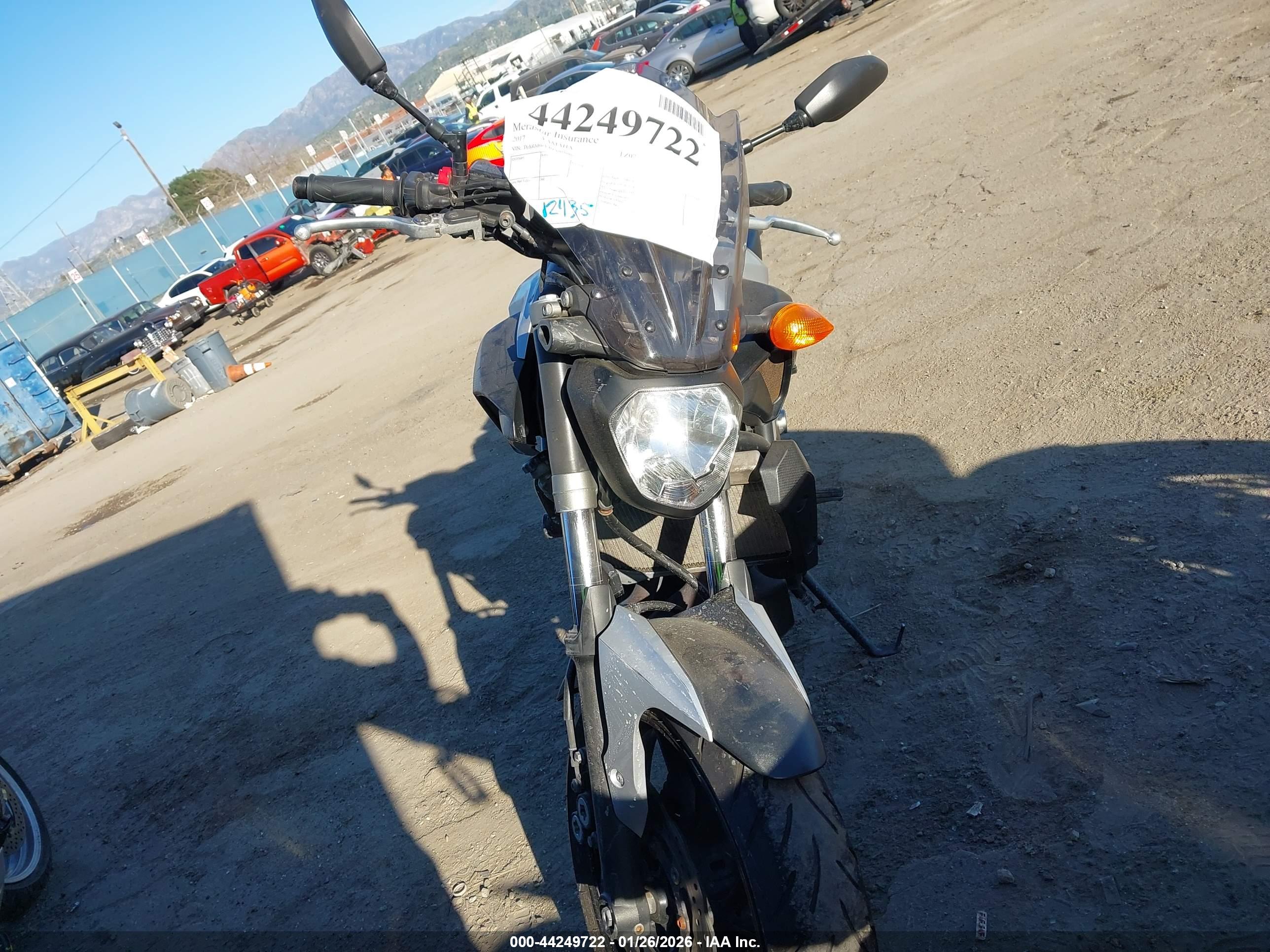 YAMAHA FZ07 image 5