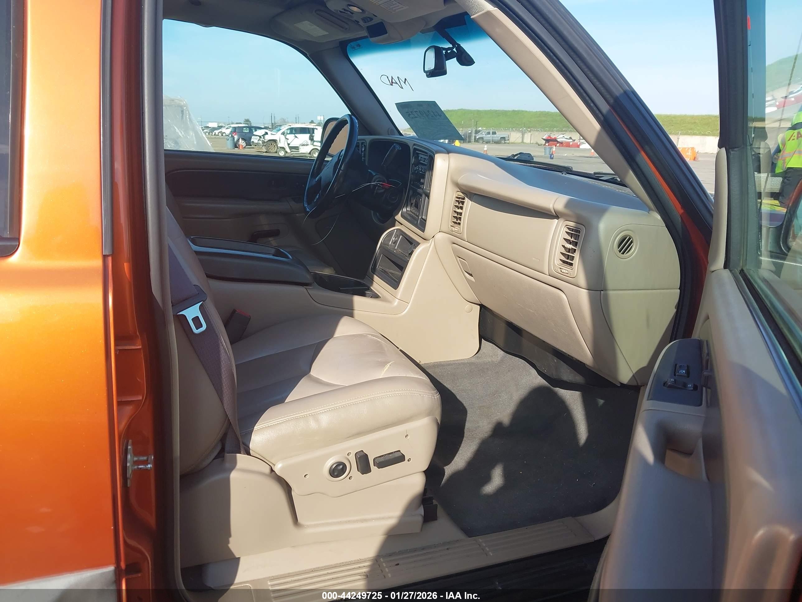 CHEVROLET AVALANCHE image 5