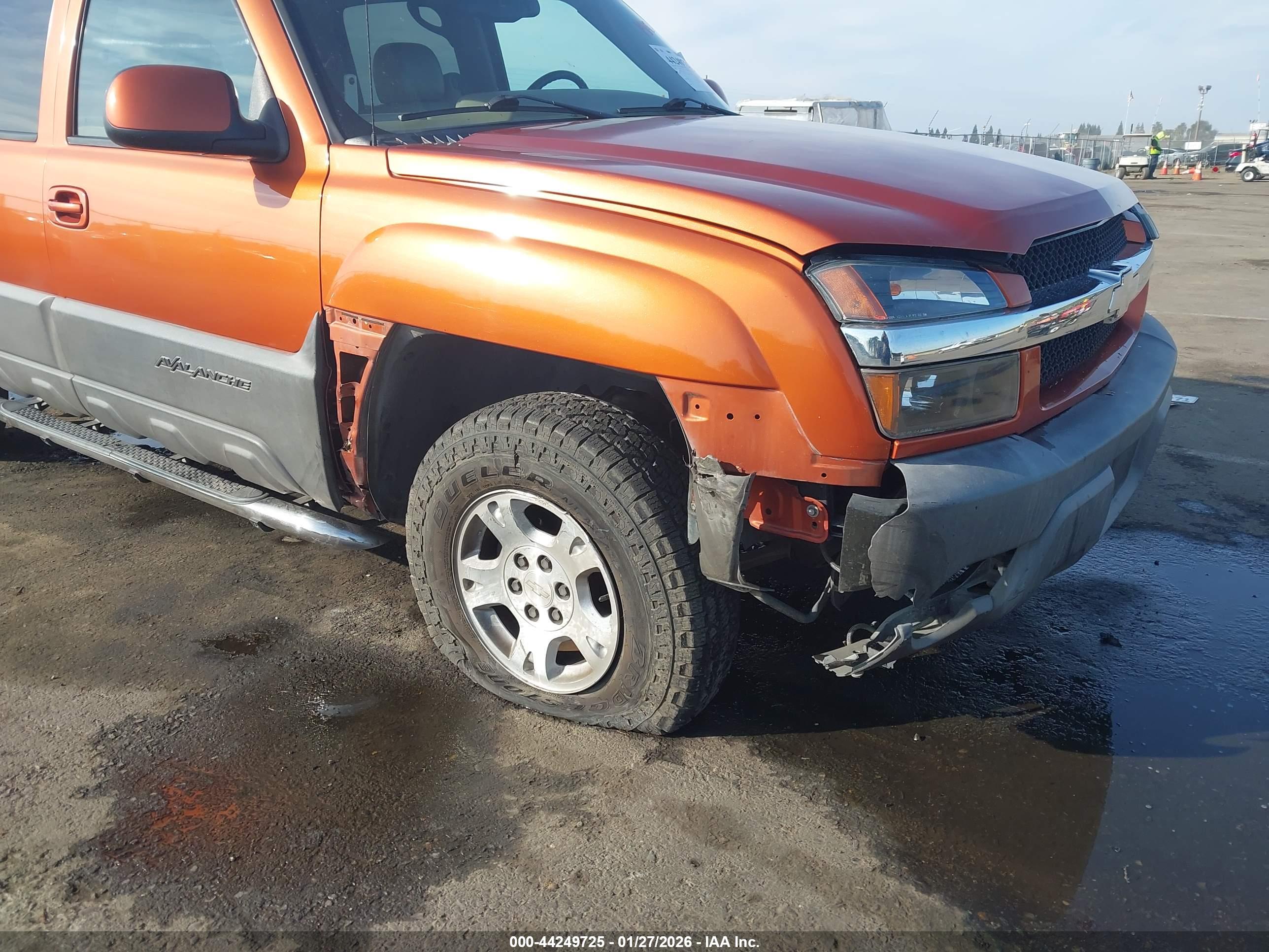 CHEVROLET AVALANCHE image 6