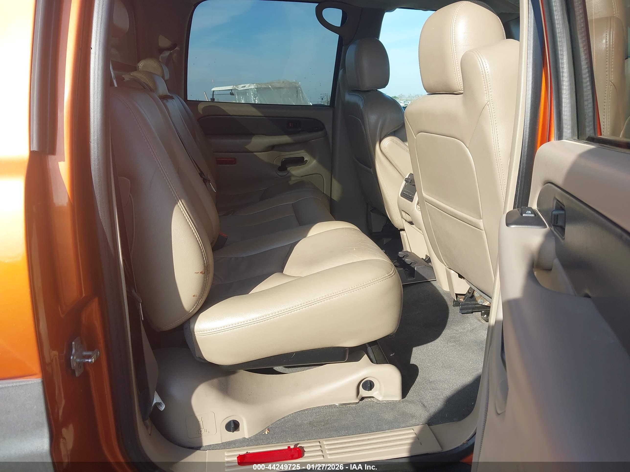 CHEVROLET AVALANCHE image 8