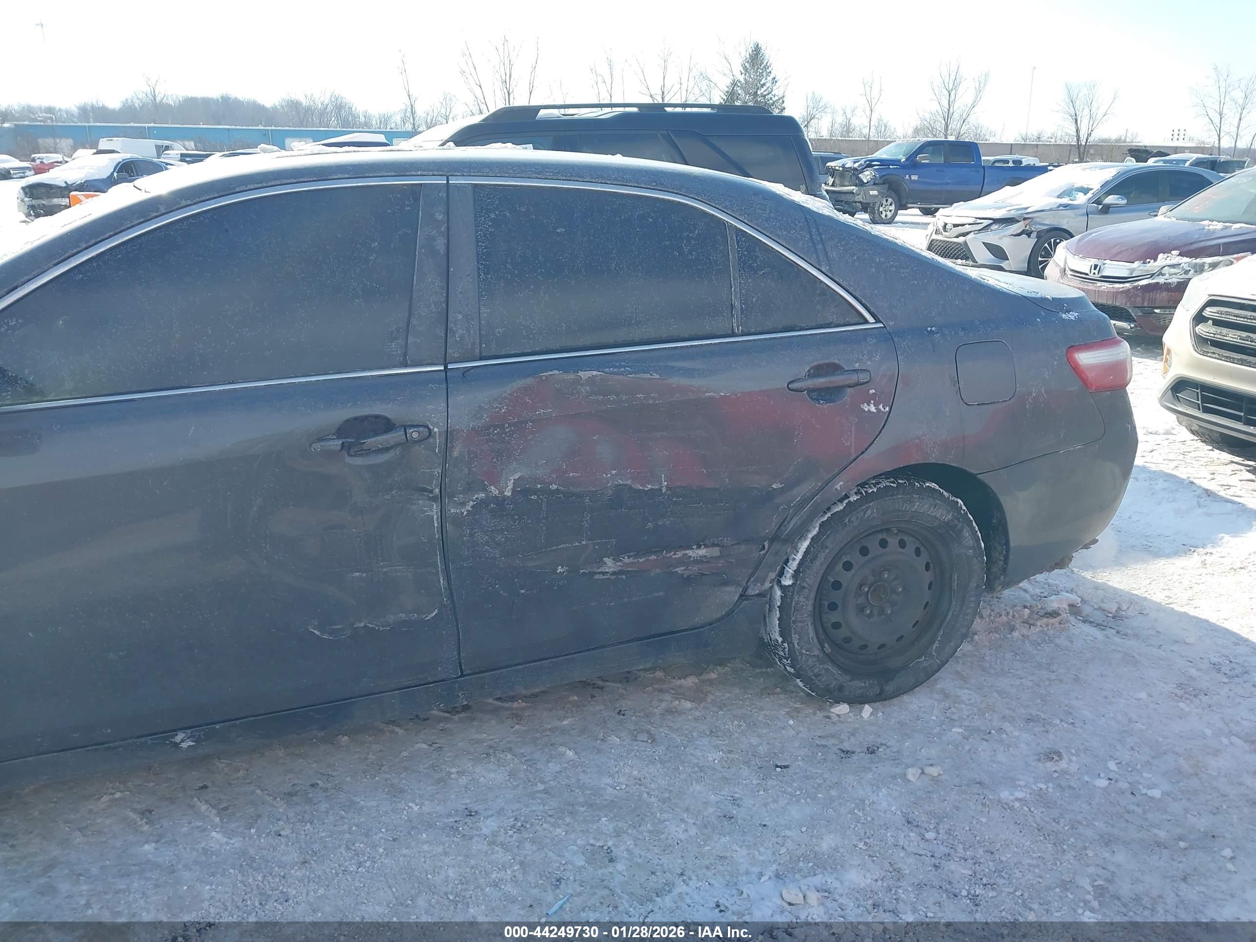 TOYOTA CAMRY image 6