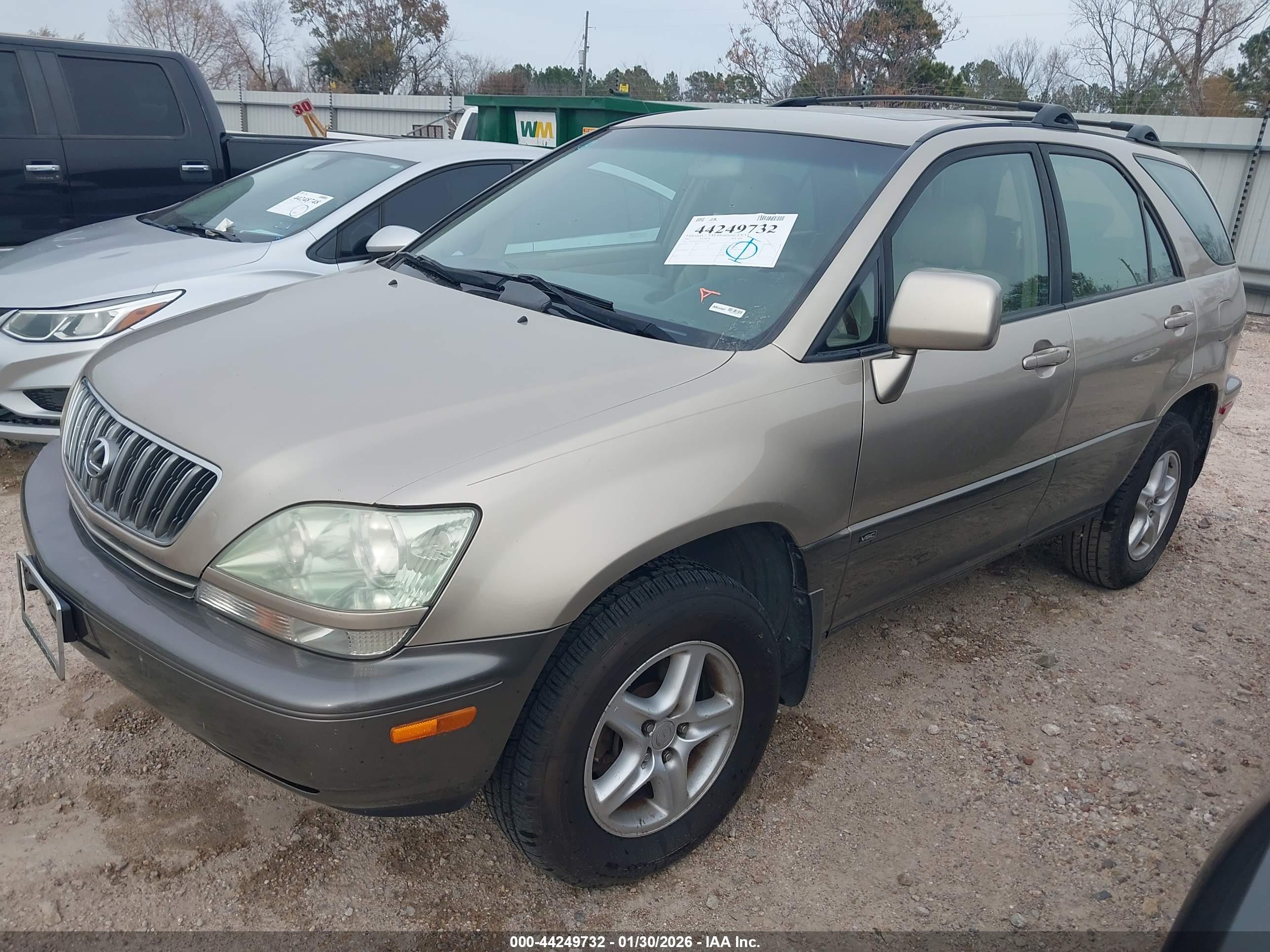LEXUS RX image 2
