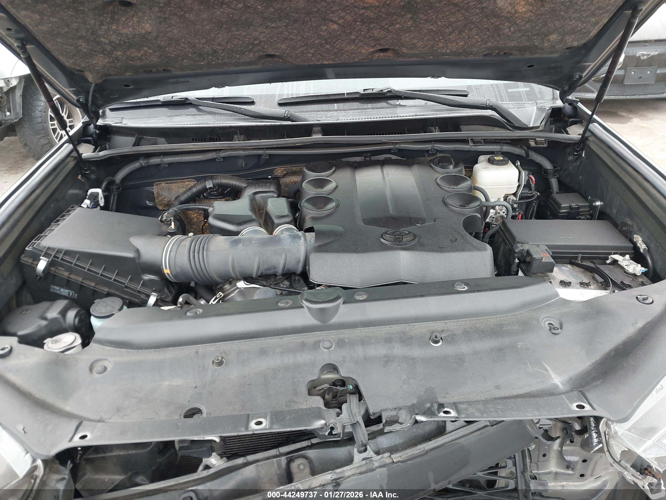 TOYOTA 4RUNNER image 10