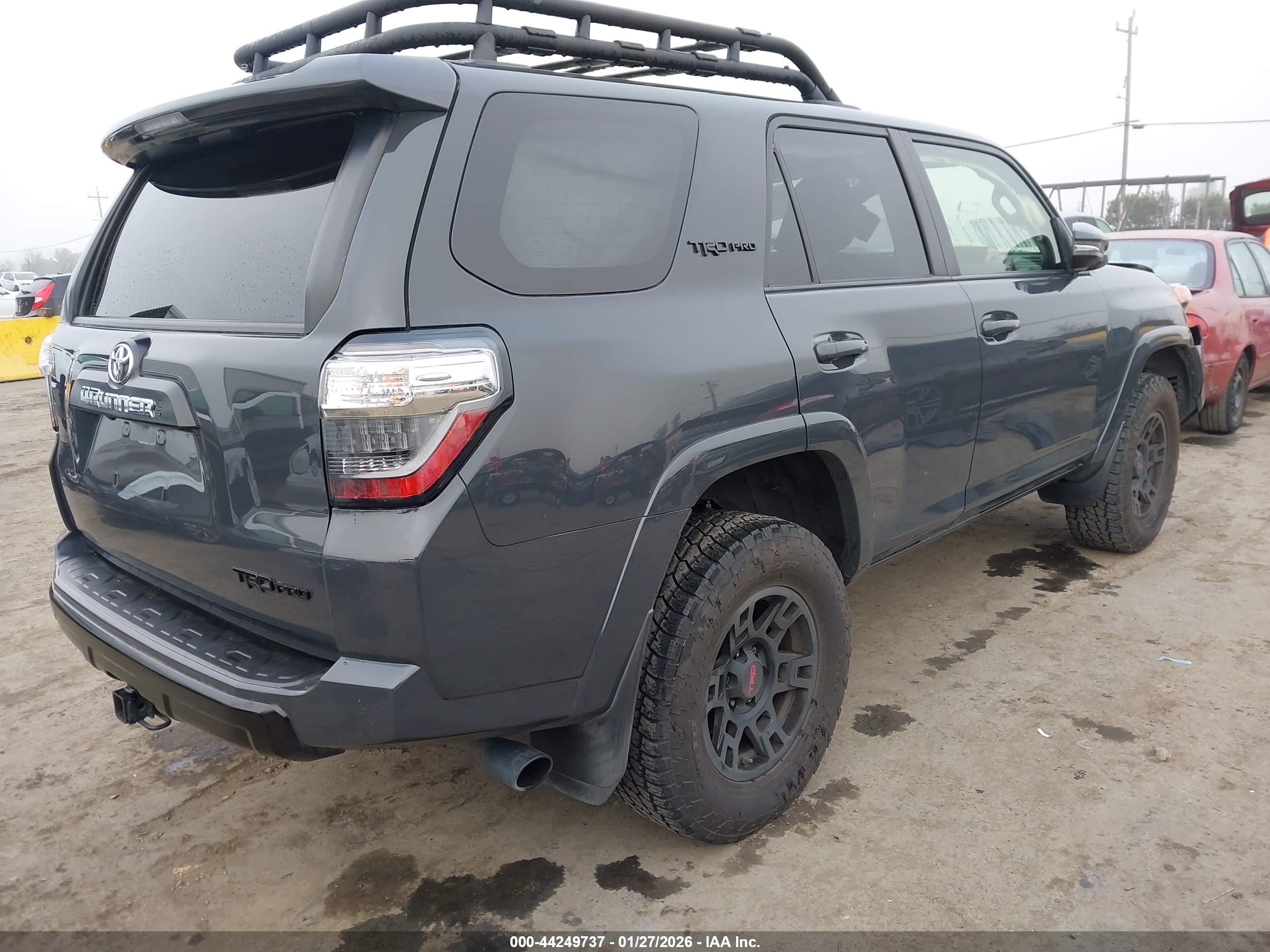TOYOTA 4RUNNER image 4