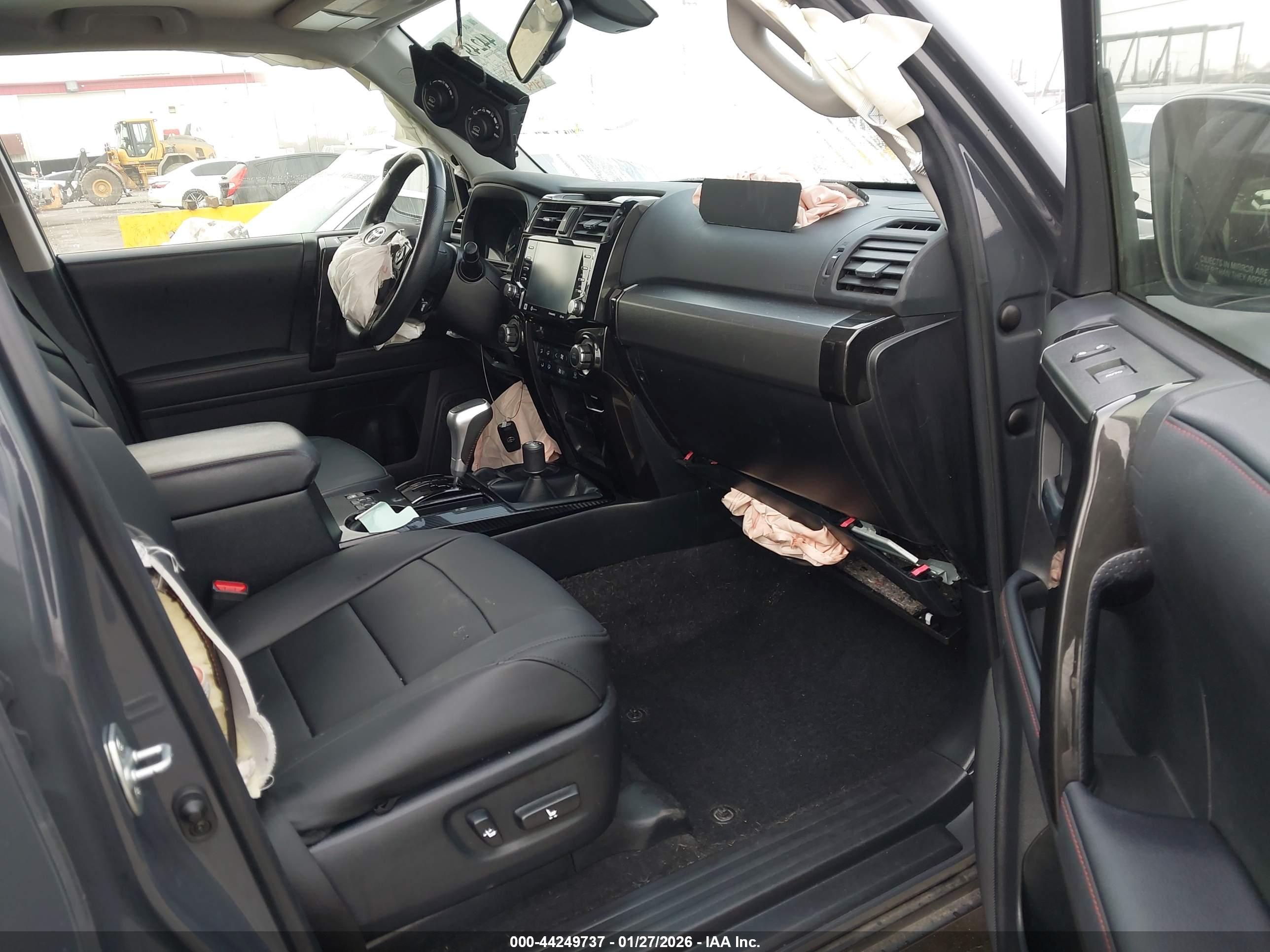 TOYOTA 4RUNNER image 5