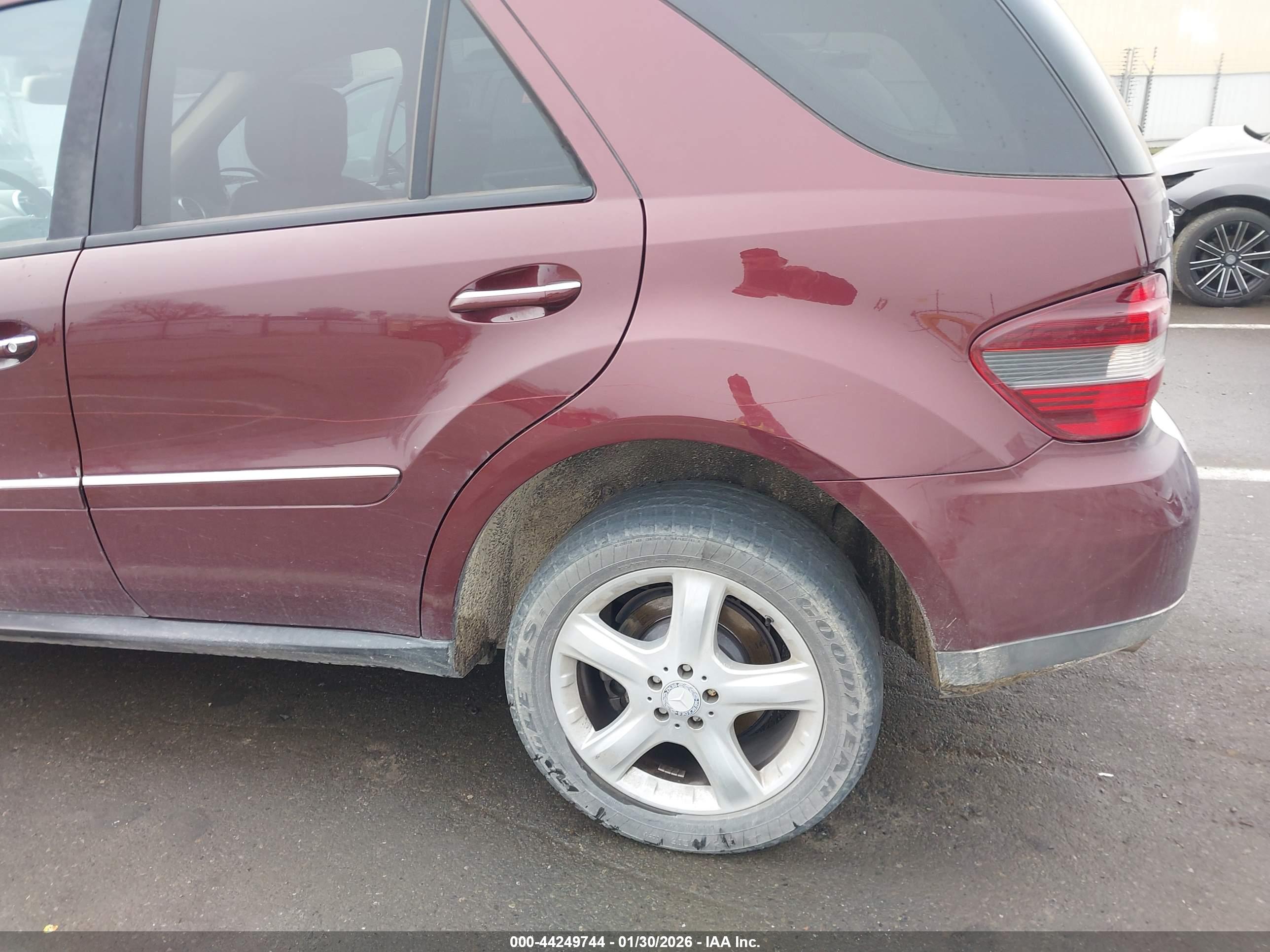 MERCEDES-BENZ ML image 6
