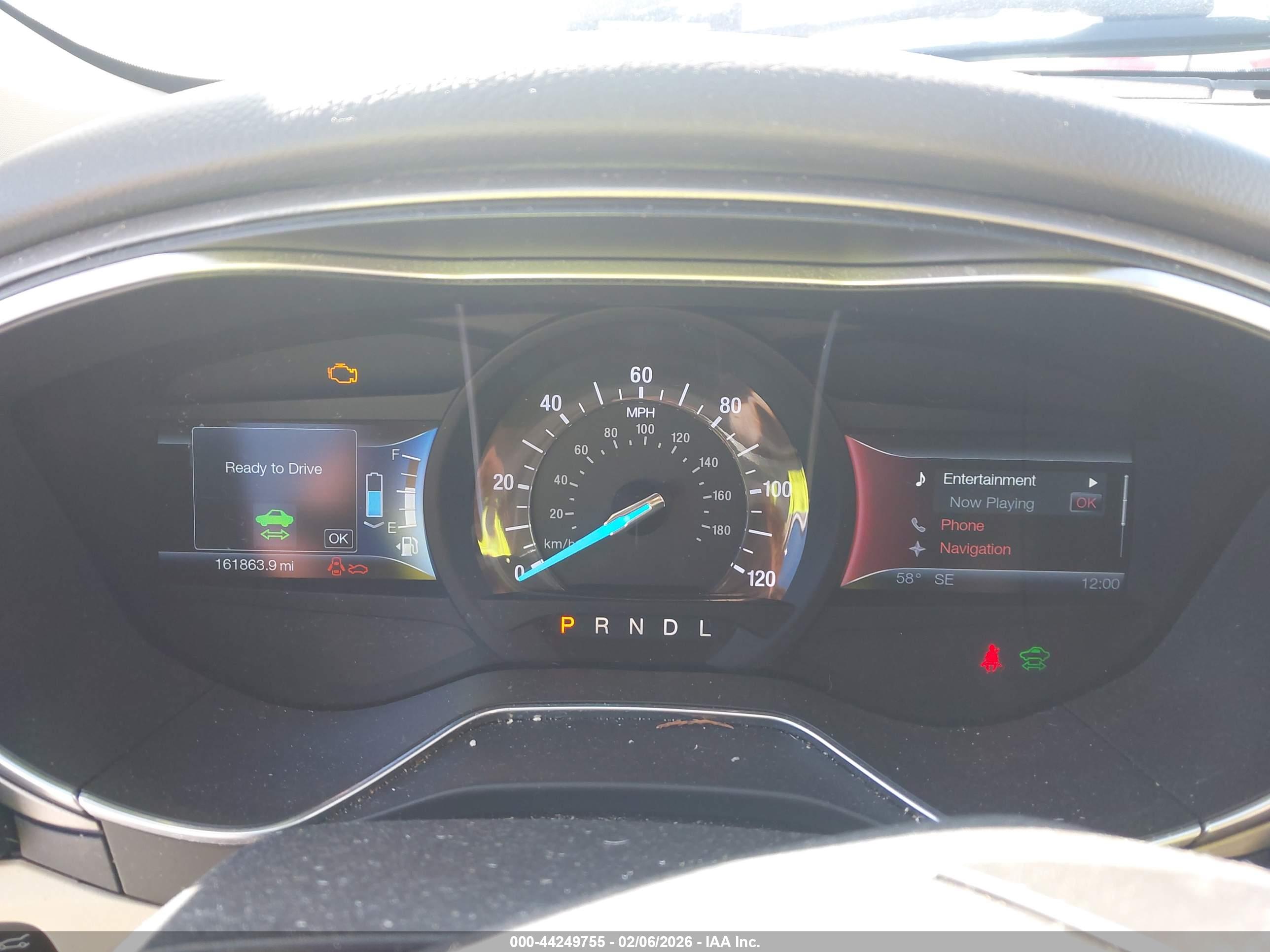 FORD FUSION image 7