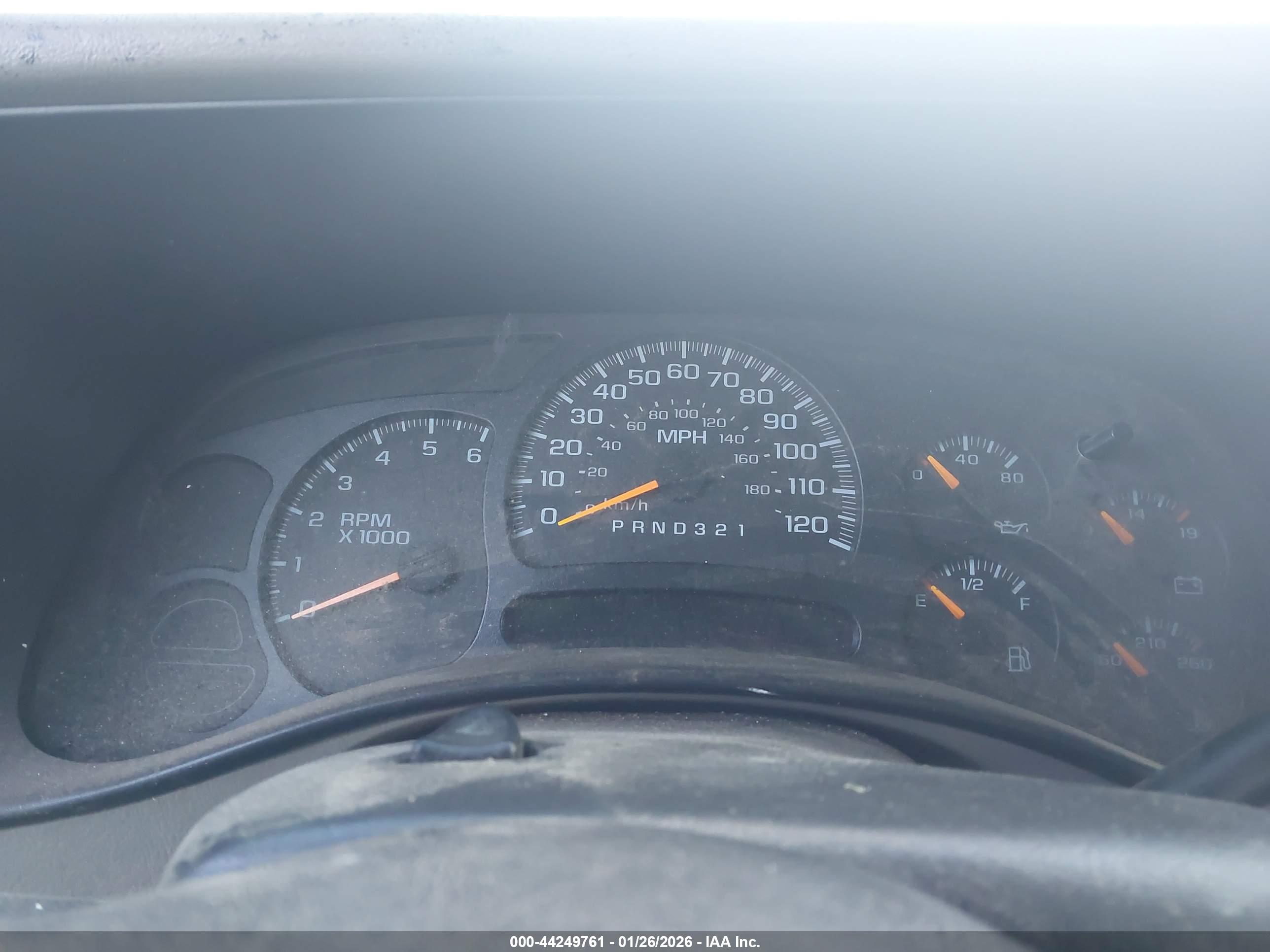 CHEVROLET SILVERADO image 7