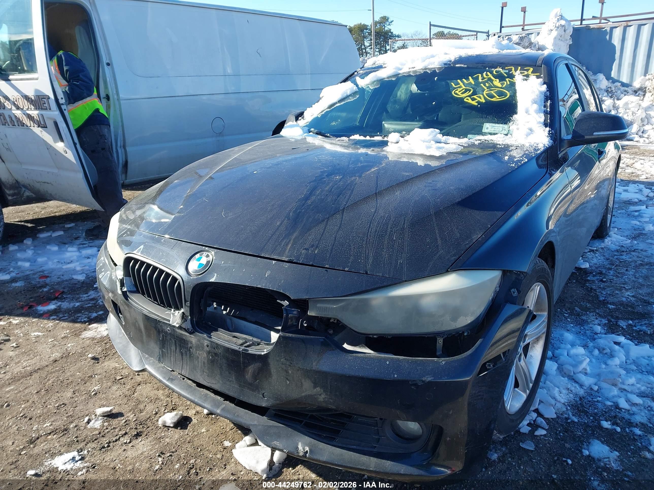 BMW 328I image 6