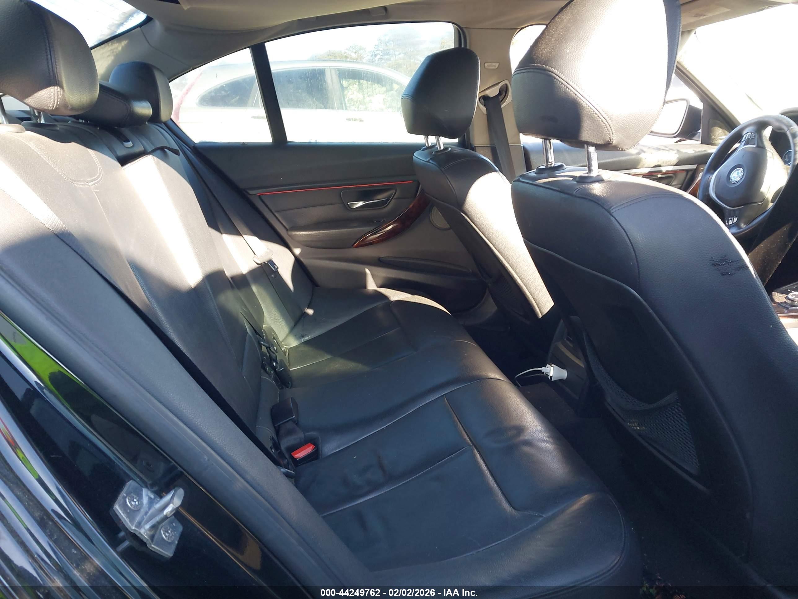 BMW 328I image 8