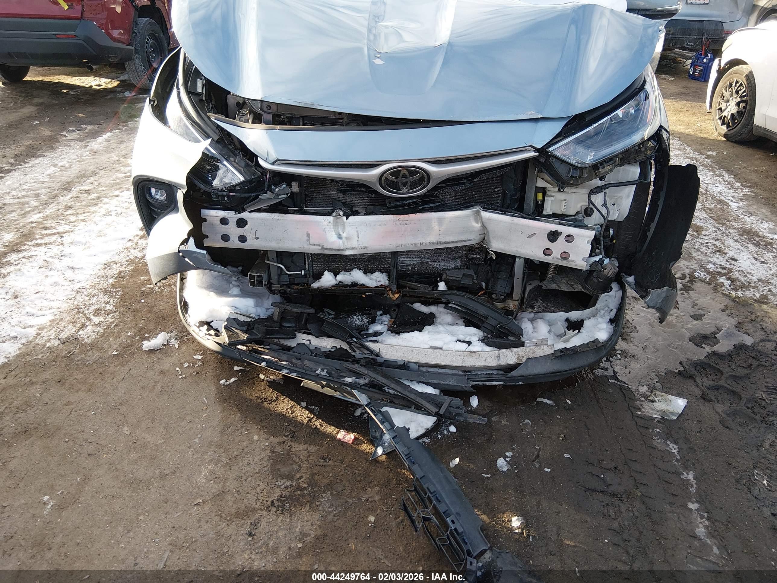 TOYOTA HIGHLANDER image 6