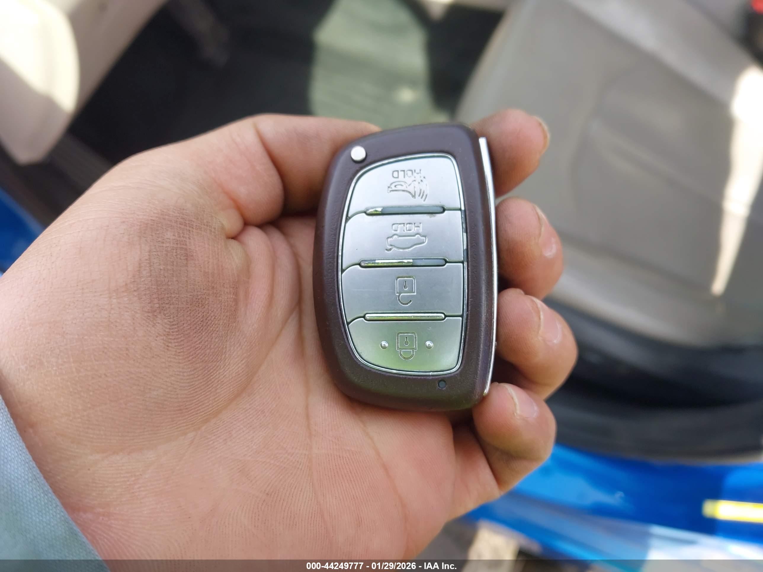 HYUNDAI SONATA image 11