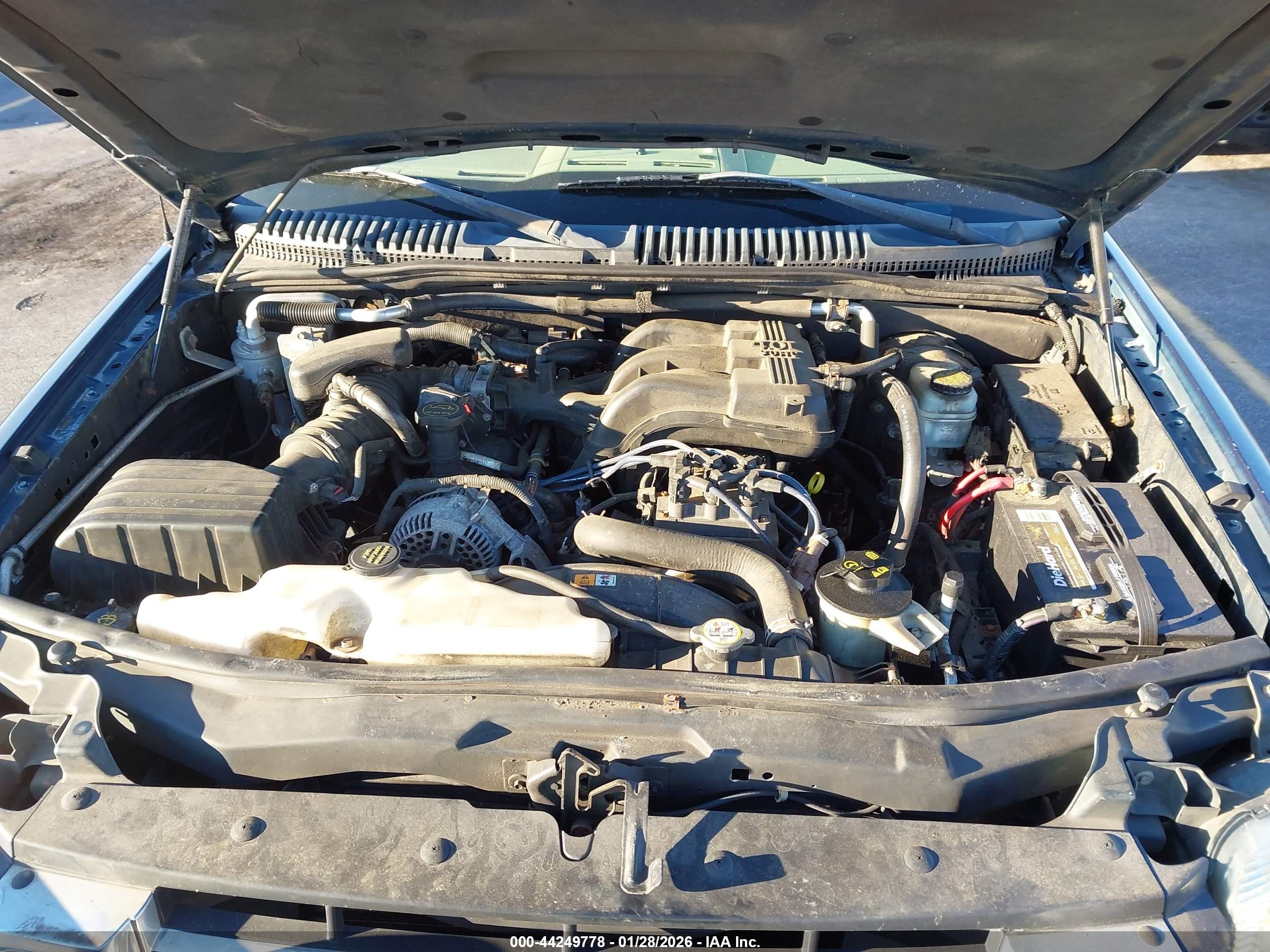 FORD EXPLORER image 10