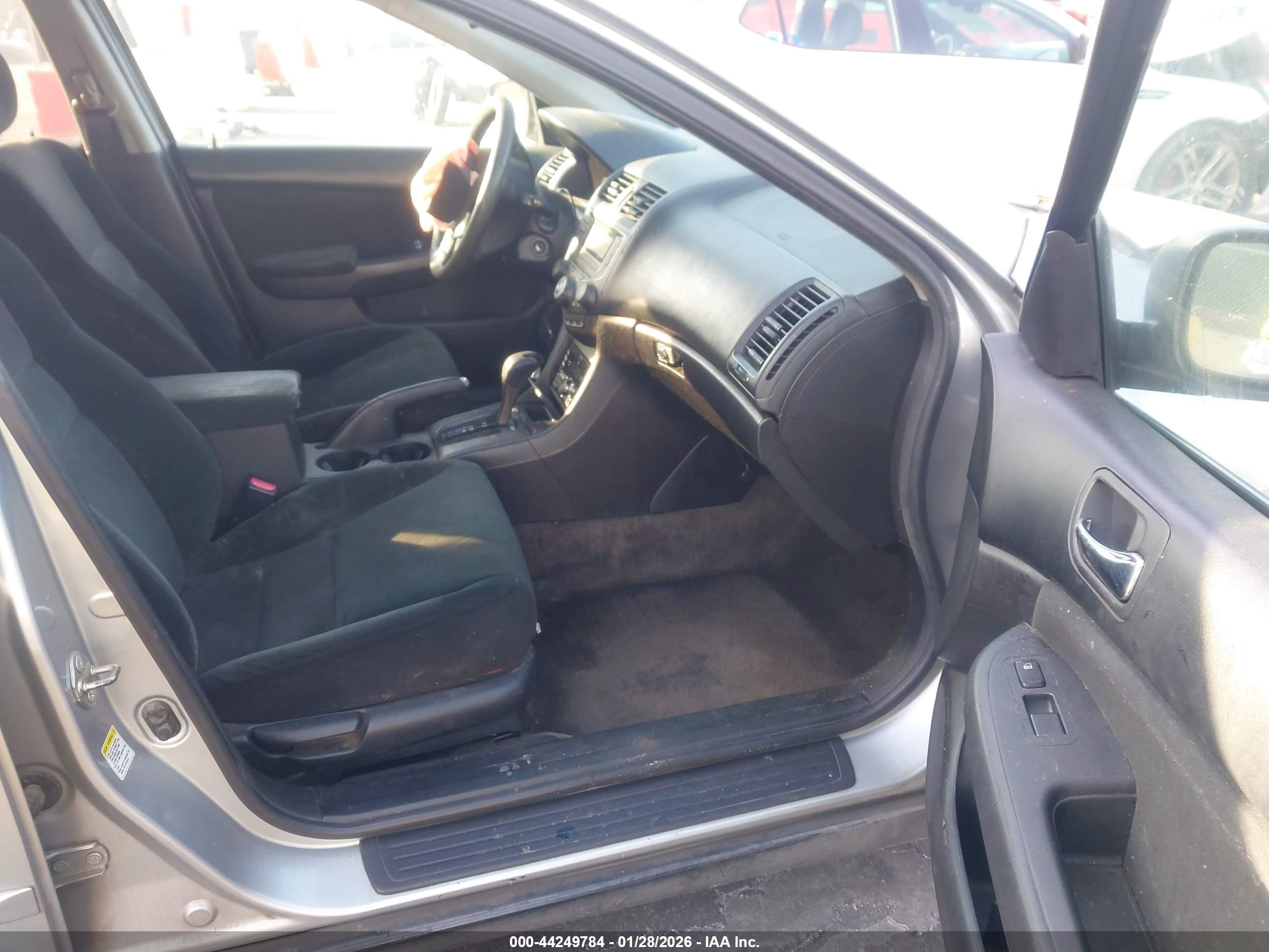HONDA ACCORD image 5