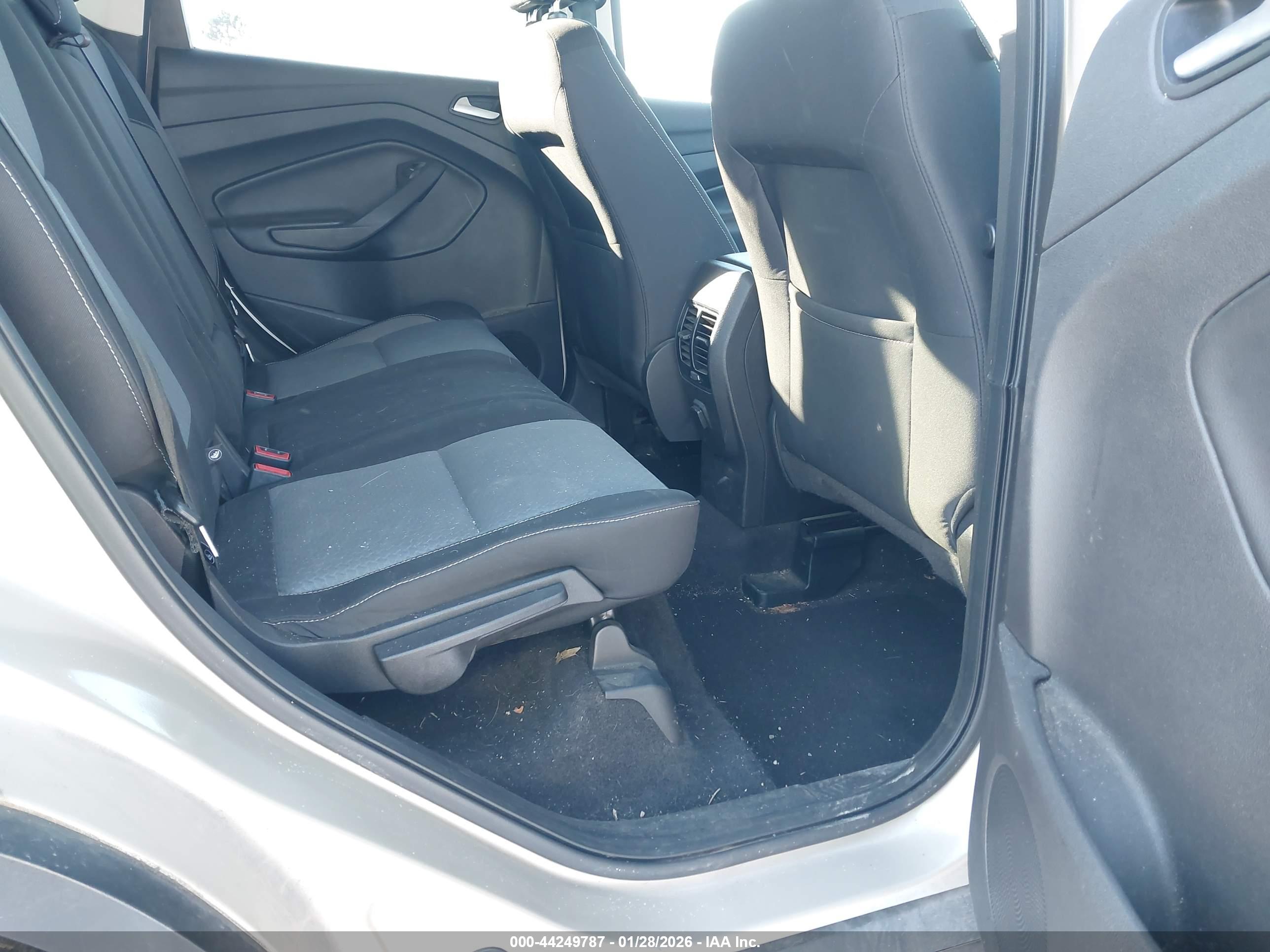 FORD ESCAPE image 8